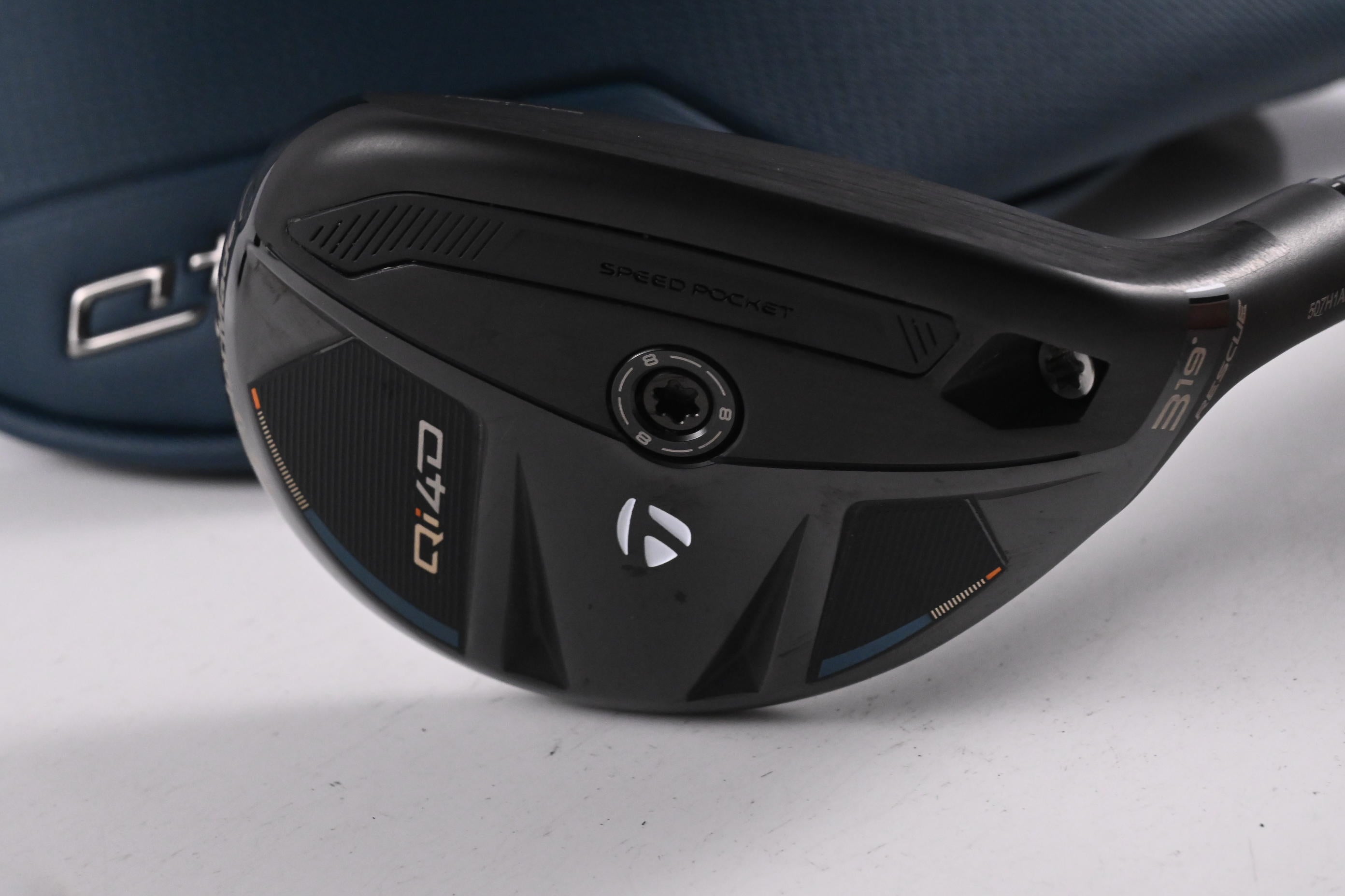 Taylormade Qi4D #3 Hybrid / 19 Degree / Regular Flex KBS Reax 65 Shaft