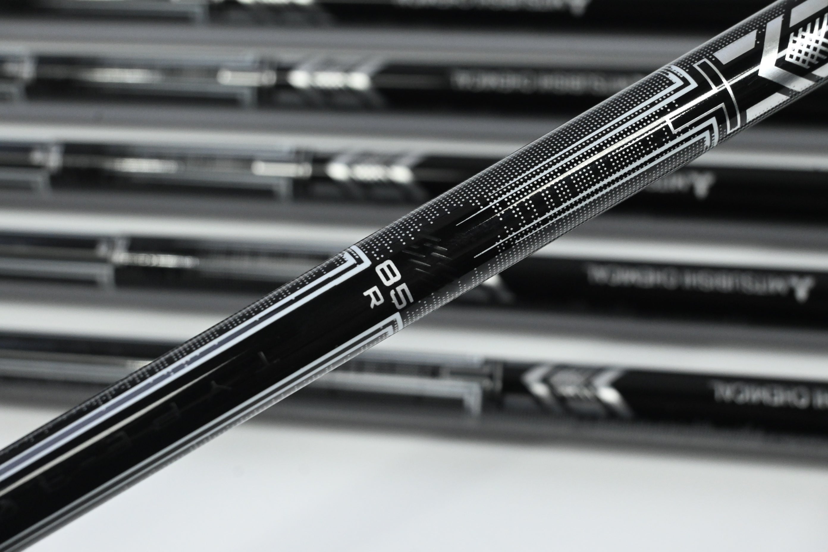 Mizuno JPX 925 Forged Irons / 5-PW / Regular Flex MMT 85 Shafts