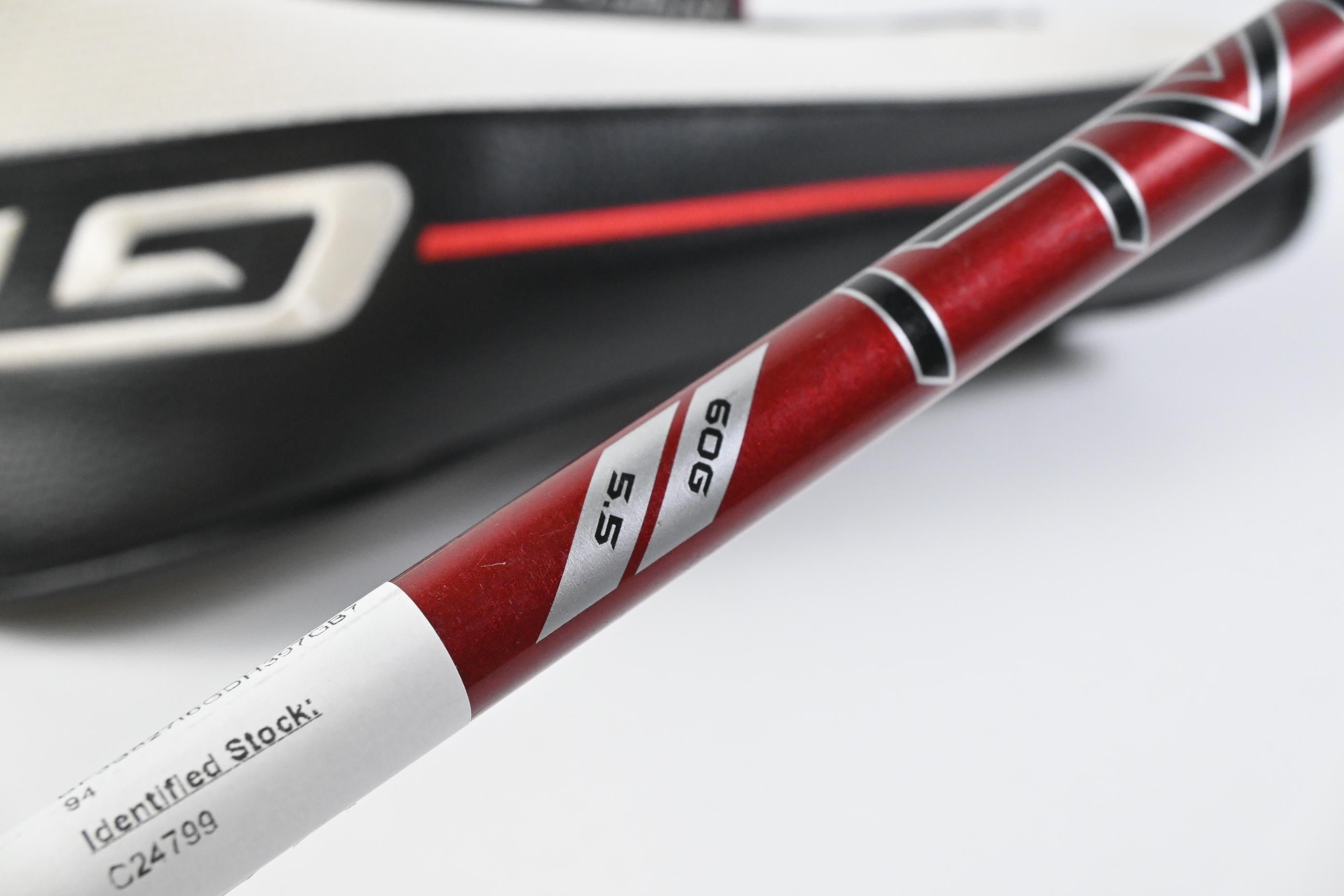 Titleist GT2 #5 Wood / 18 Degree / Regular Flex Denali Red 60 Shaft