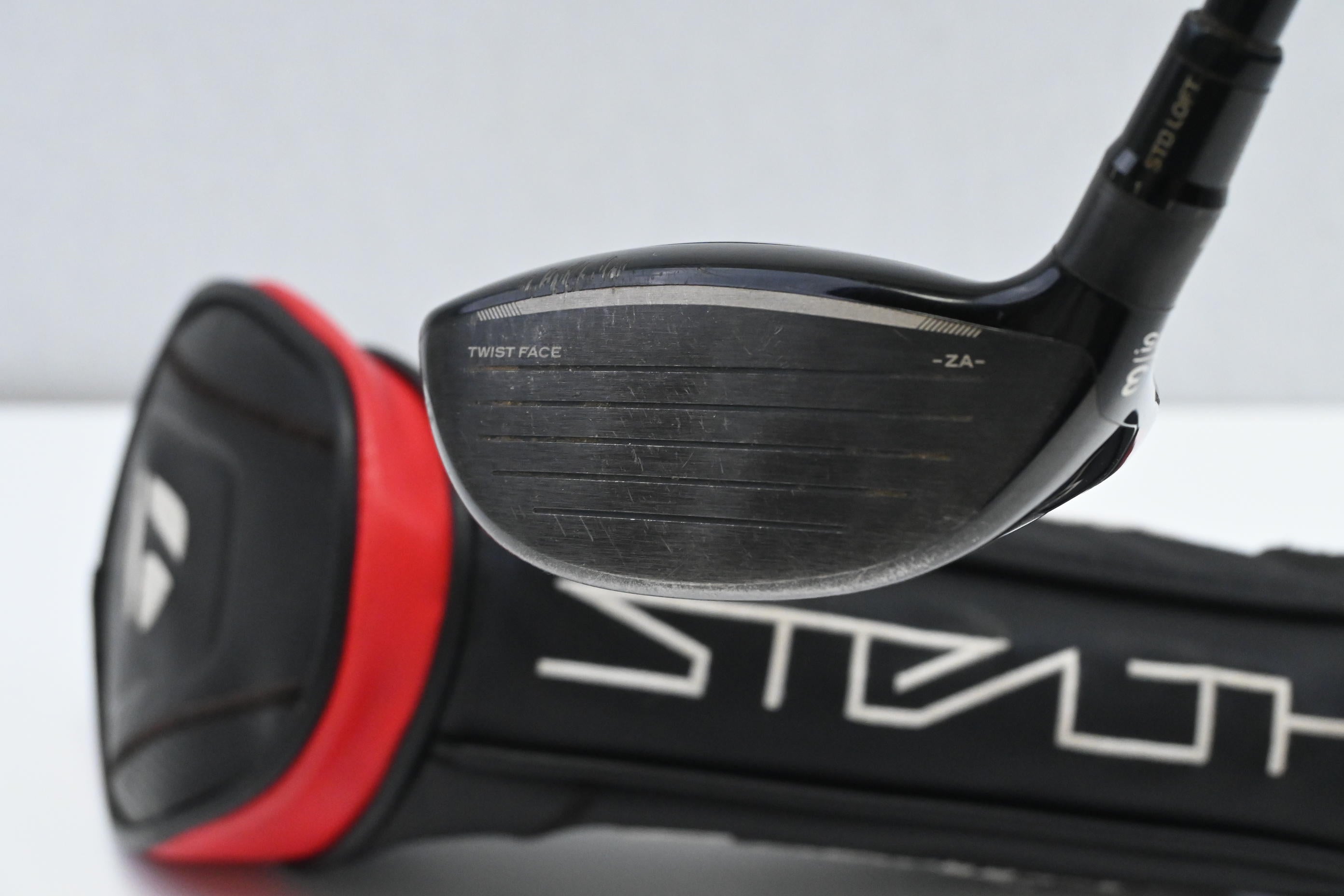 Taylormade Stealth Plus #3 Wood / 15 Degree / Stiff Flex HZRDUS Smoke Red RDX 75