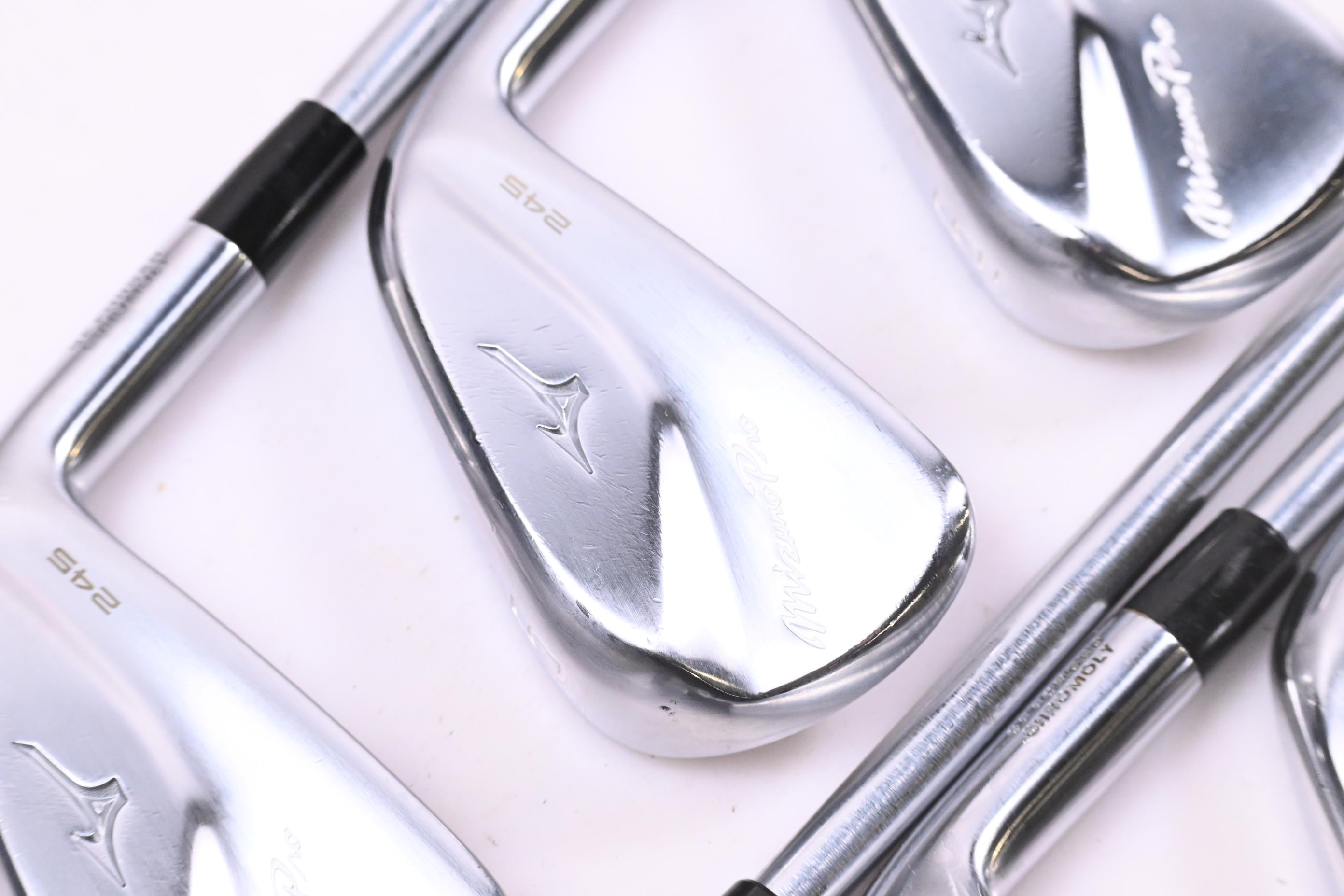 Mizuno Pro 245 Irons / 4-PW / Regular Flex Project X IO 105 Shafts