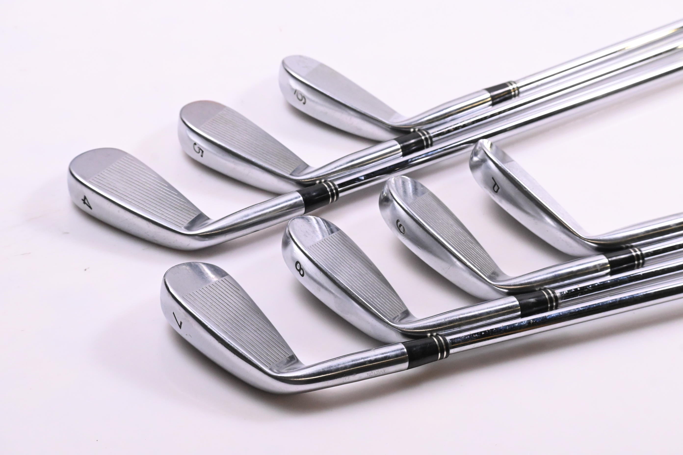 Taylormade R7 TP Irons / 4-PW / Regular Flex Taylormade Shafts