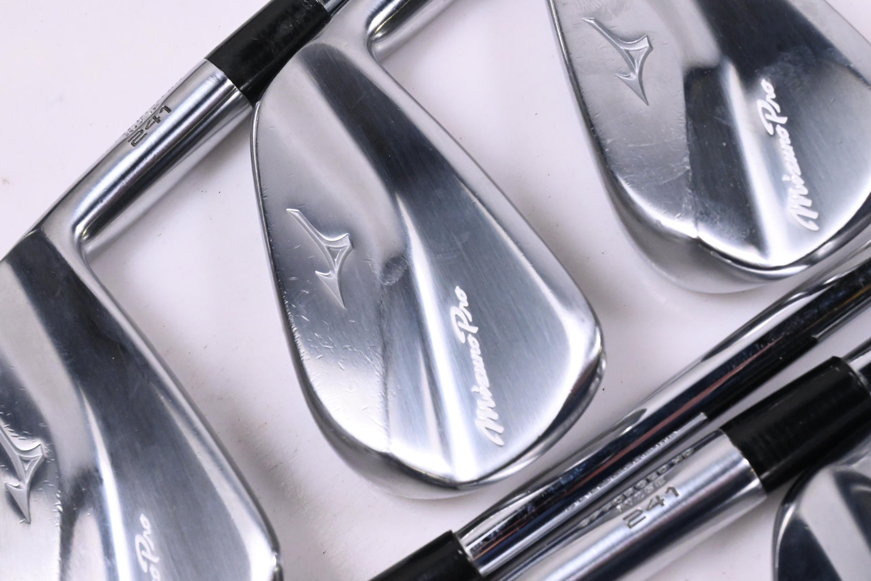 Mizuno Pro 241 Irons / 4-PW / Stiff Flex N.S.Pro Modus³ Tour 105 Shafts