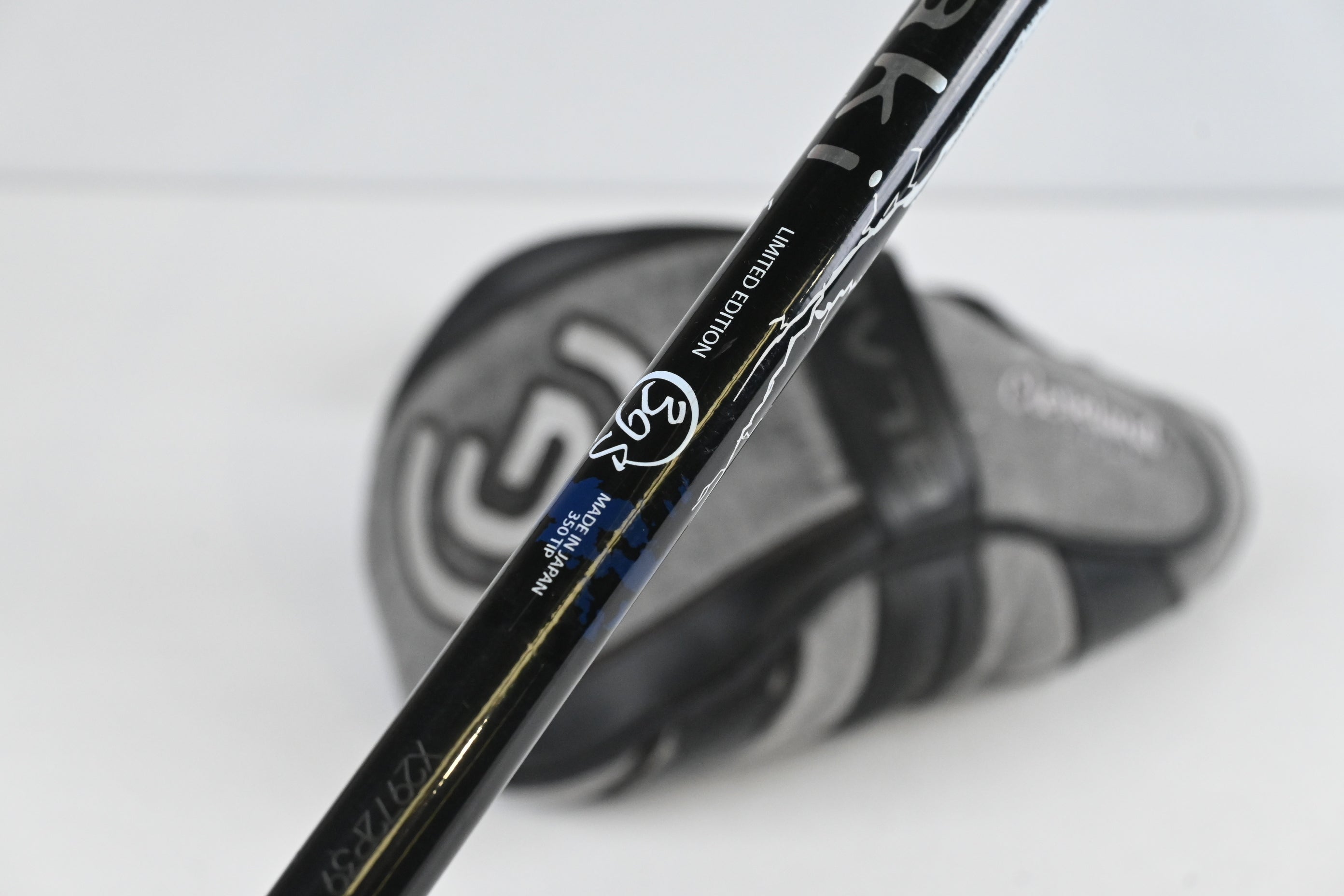 Cleveland CG Black 2012 Driver / 9 Degree / Stiff Flex Miyazaki C.Kua 39 Shaft