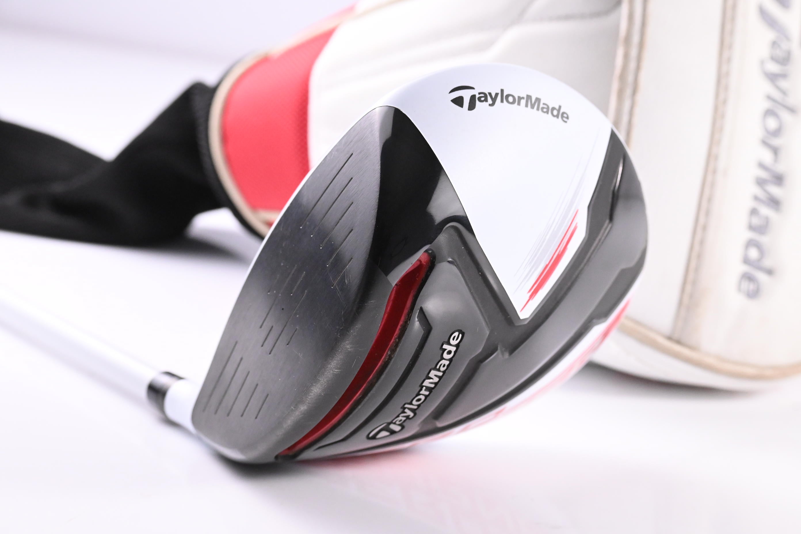 Left Hand Taylormade Aeroburner Driver / 10.5 Degree / Stiff Flex Matrix Speed