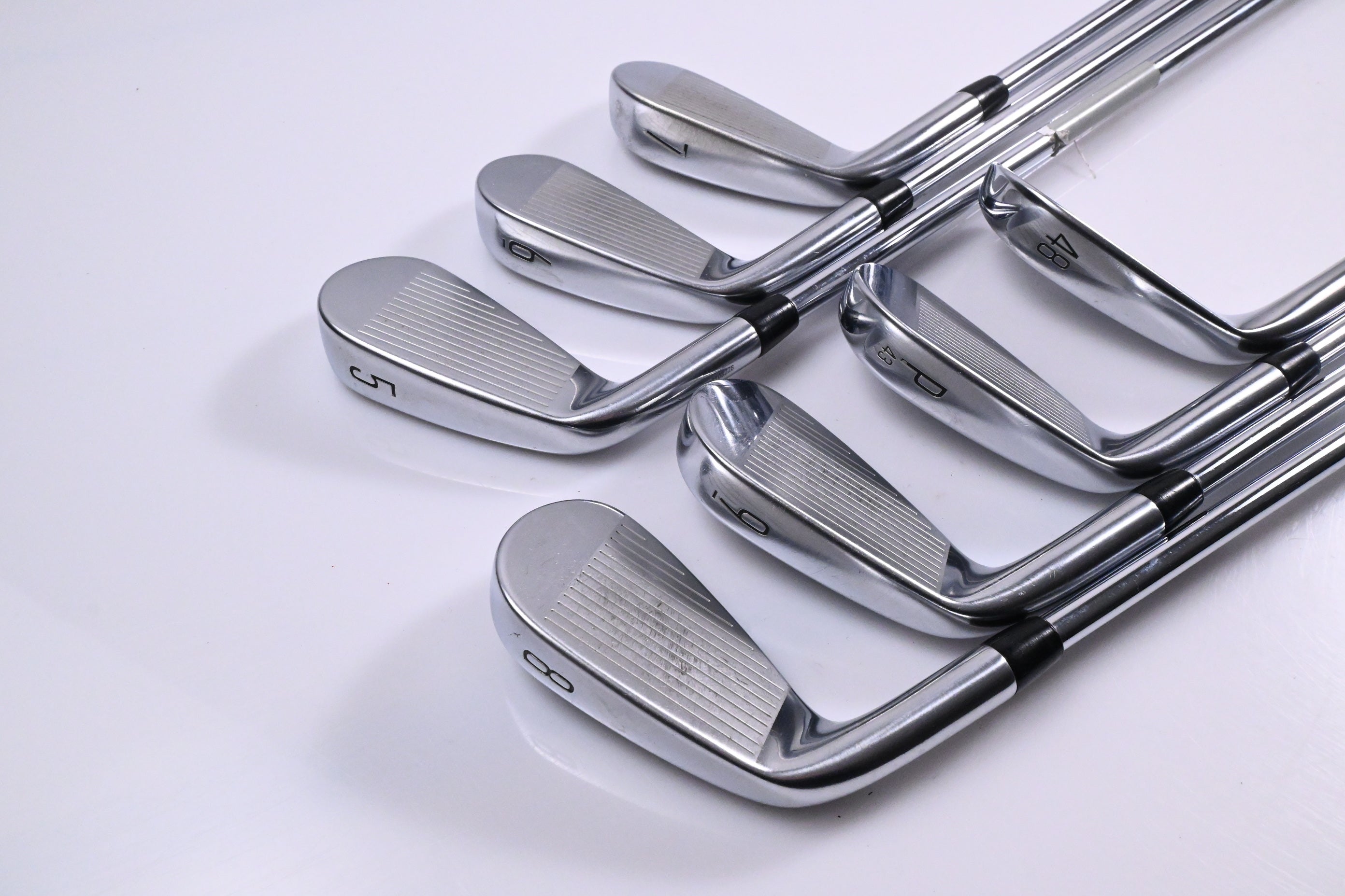 Titleist T350 Irons / 5-PW+GW / Regular Flex AMT Red R300 Shafts