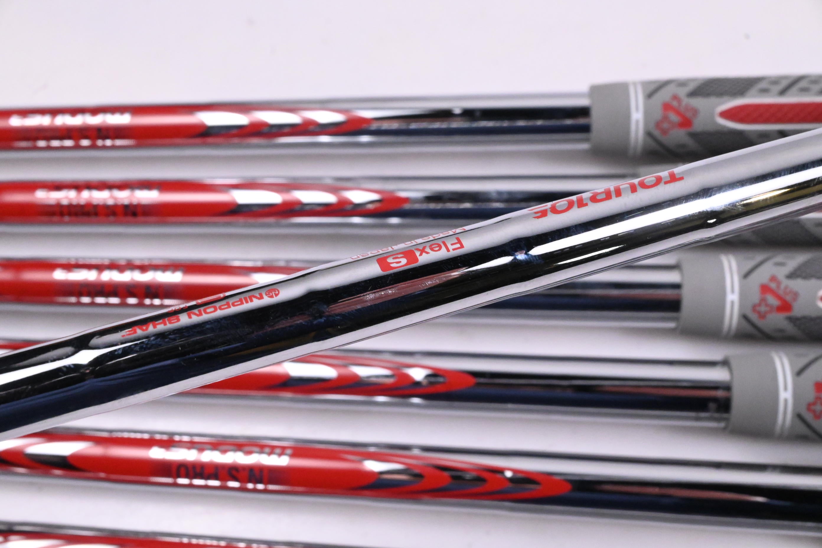 Mizuno Pro 241 Irons / 4-PW / Stiff Flex N.S.Pro Modus³ Tour 105 Shafts