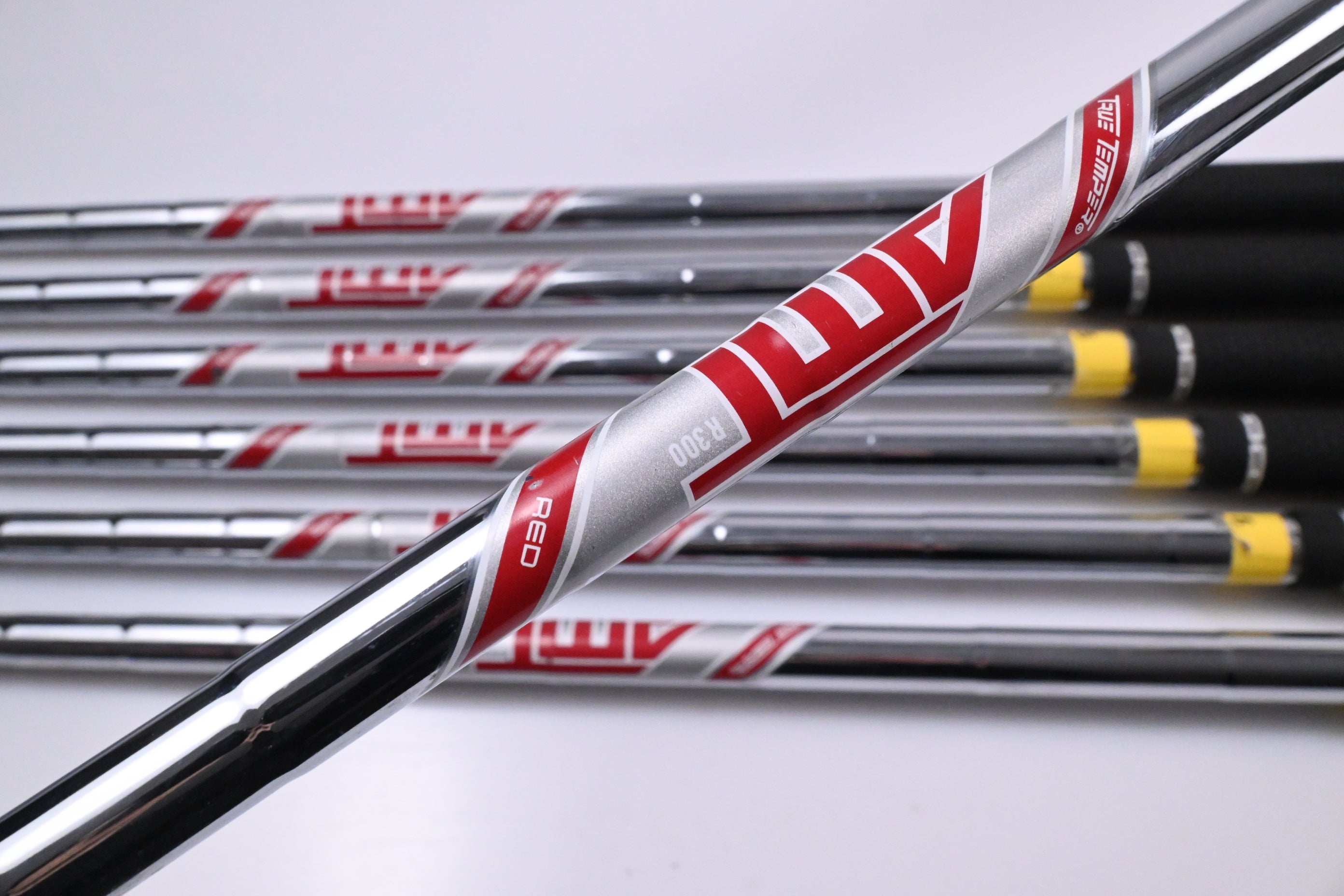 Titleist T350 Irons / 5-PW+GW / Regular Flex AMT Red R300 Shafts