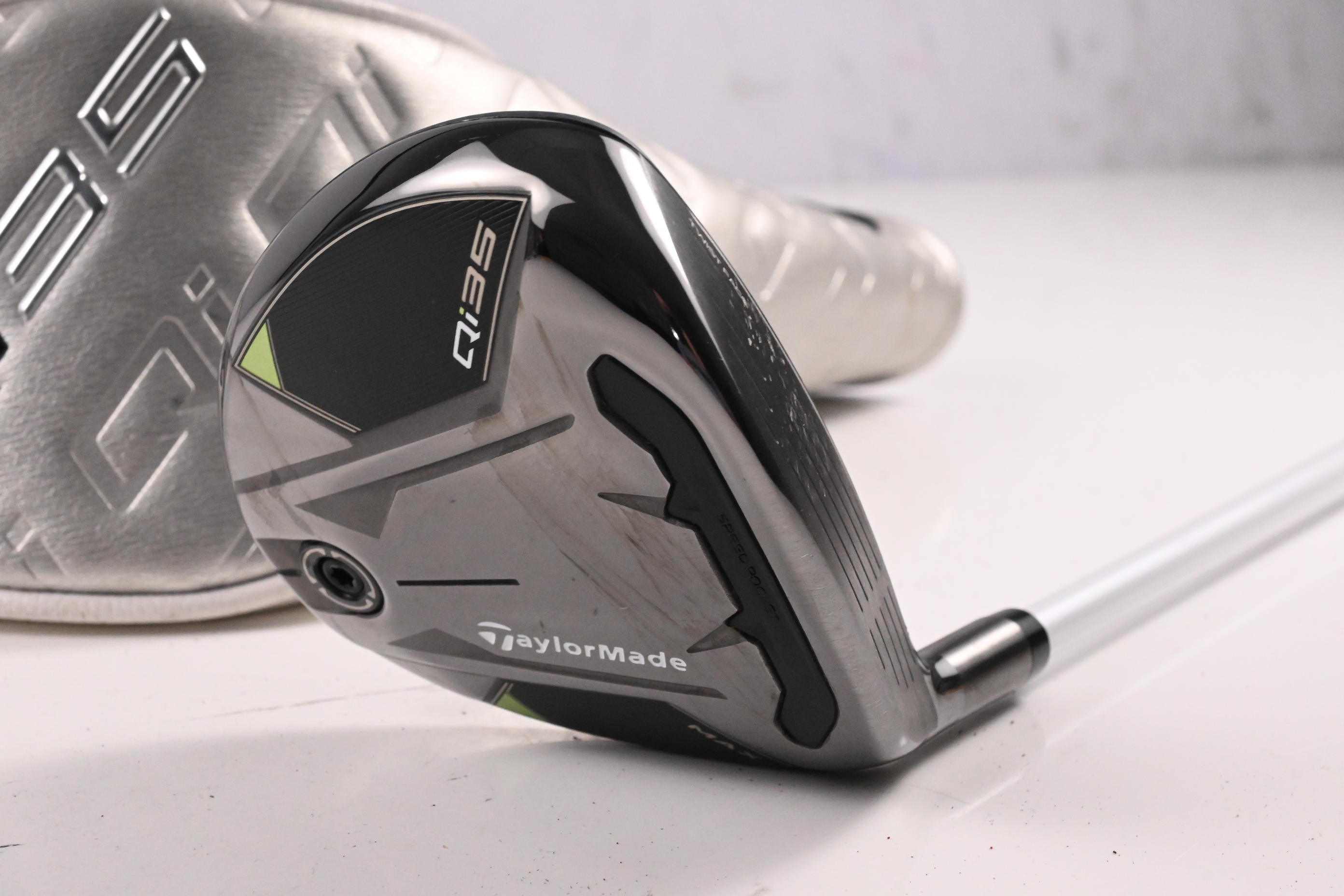 Ladies Taylormade Qi35 Max #7 Wood / 21.5 Degree / Ladies Flex Air Speeder 40