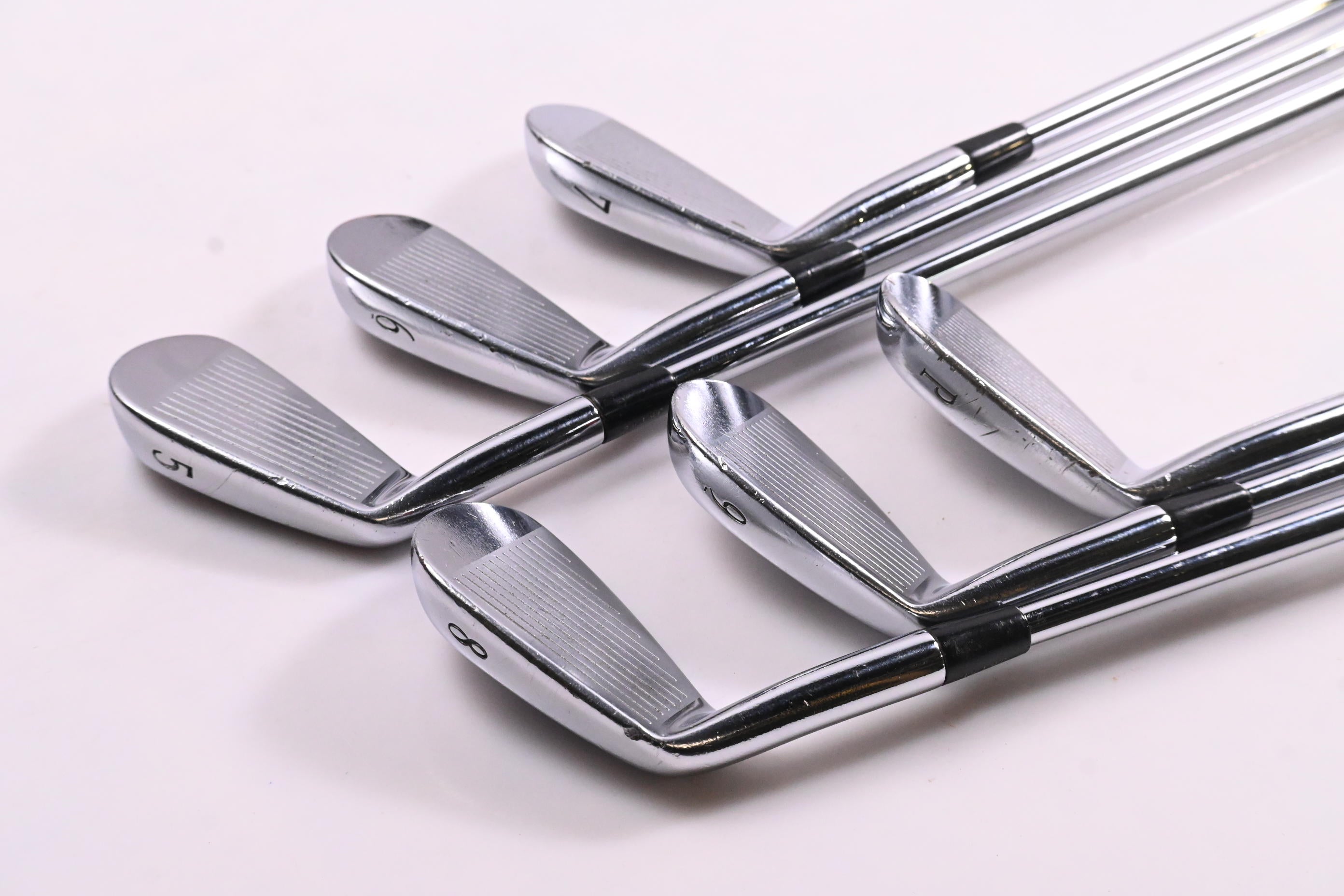 Mizuno MP-64 Irons / 6-PW / Regular Flex Dynamic Gold Shafts