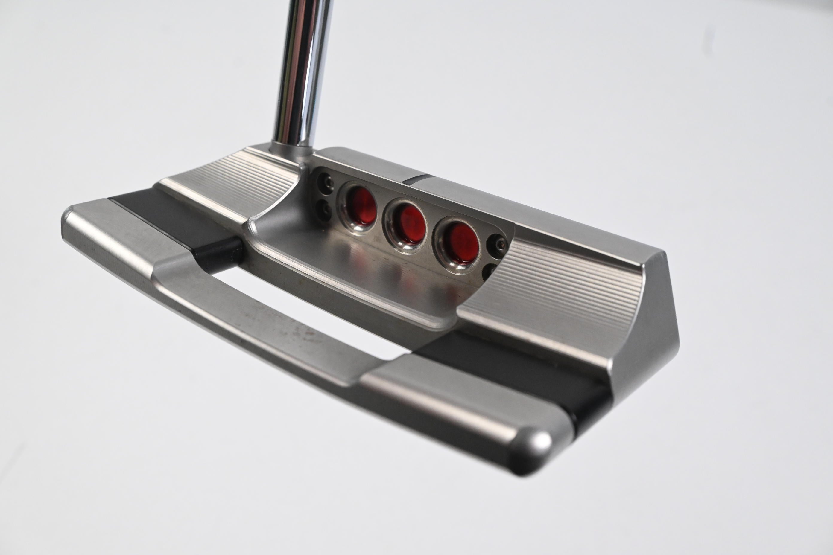 Scotty Cameron 2025 Studio Style Squareback Putter / 34 Inch