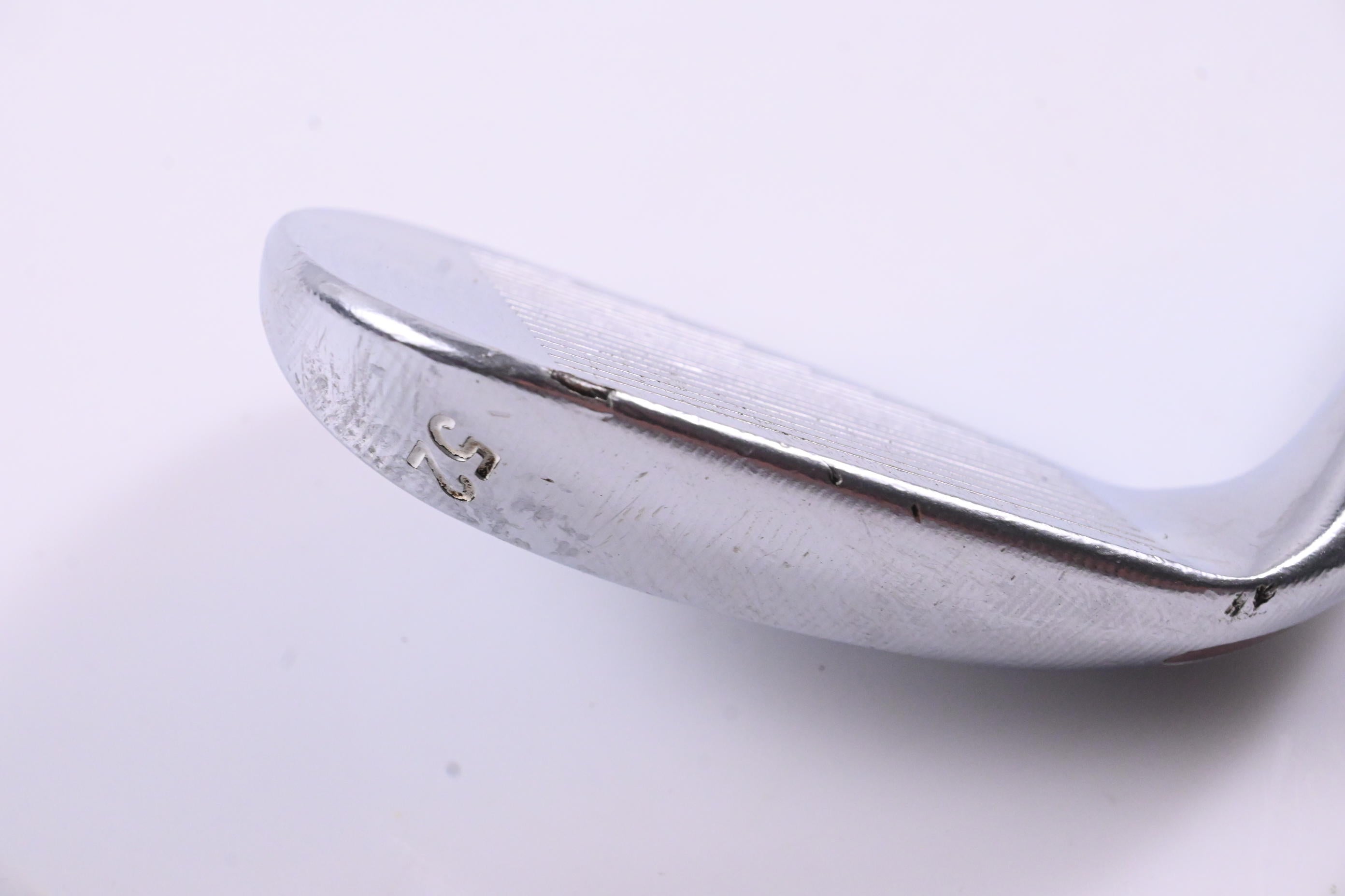 Taylormade Milled Grind Gap Wedge / 52 Degree / Wedge Flex Dynamic Gold