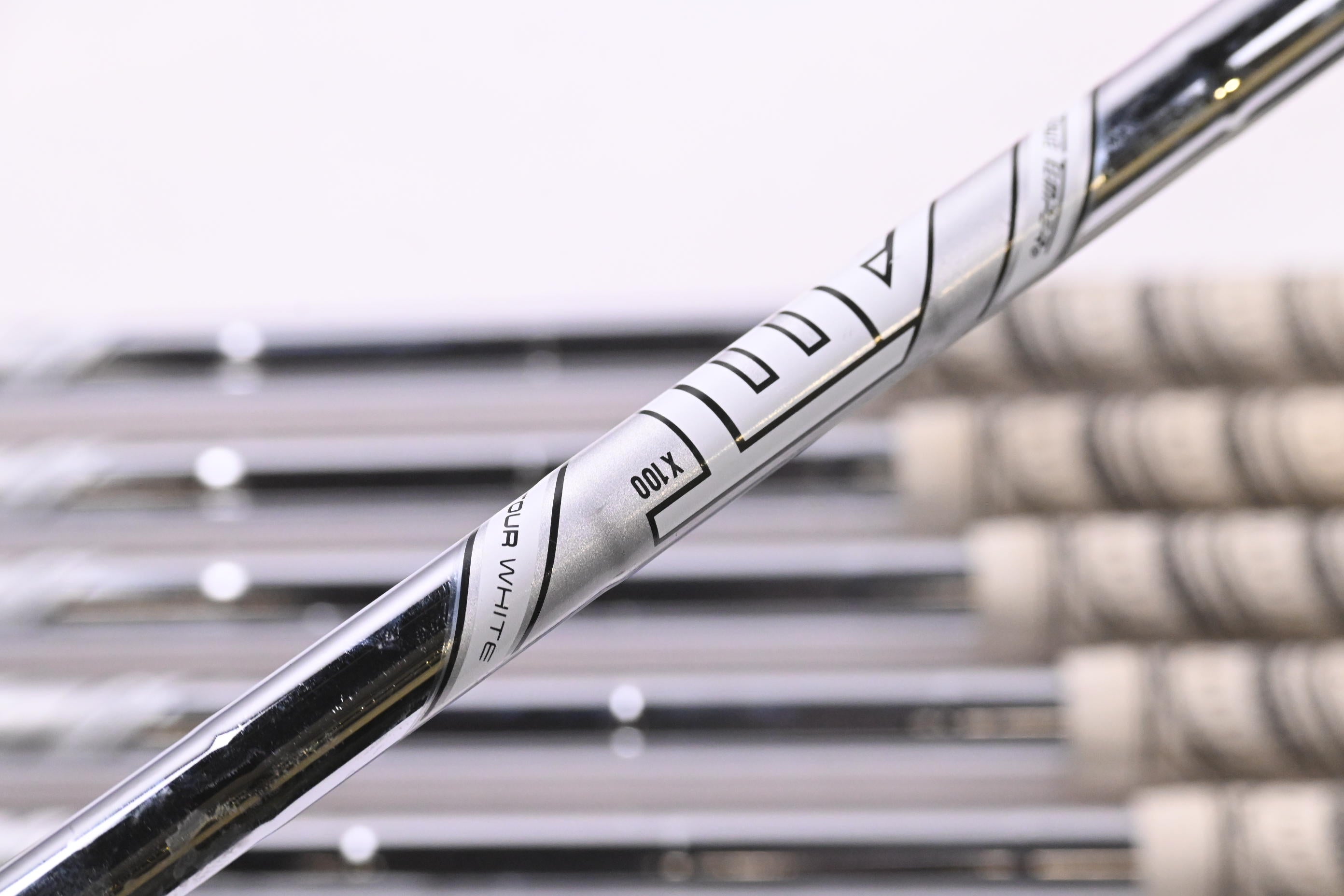 Titleist T150 2023 Irons / 4-PW+48° / X-Flex AMT Tour White X100 Shafts