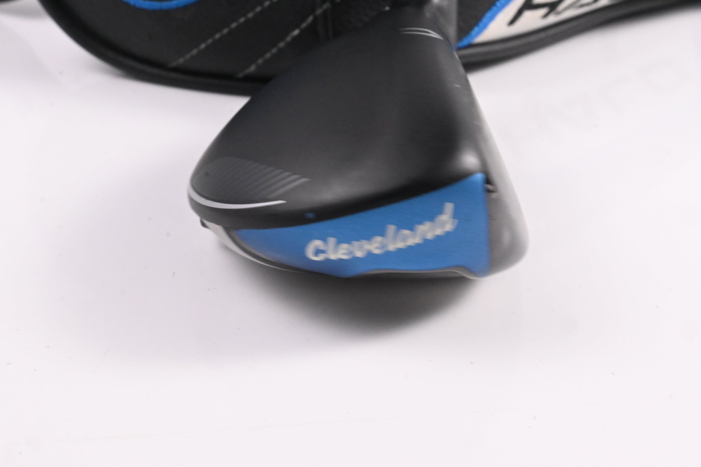 Cleveland Launcher XL Halo #5 Hybrid / 24 Degree / Senior Flex Cypher 50 Shaft