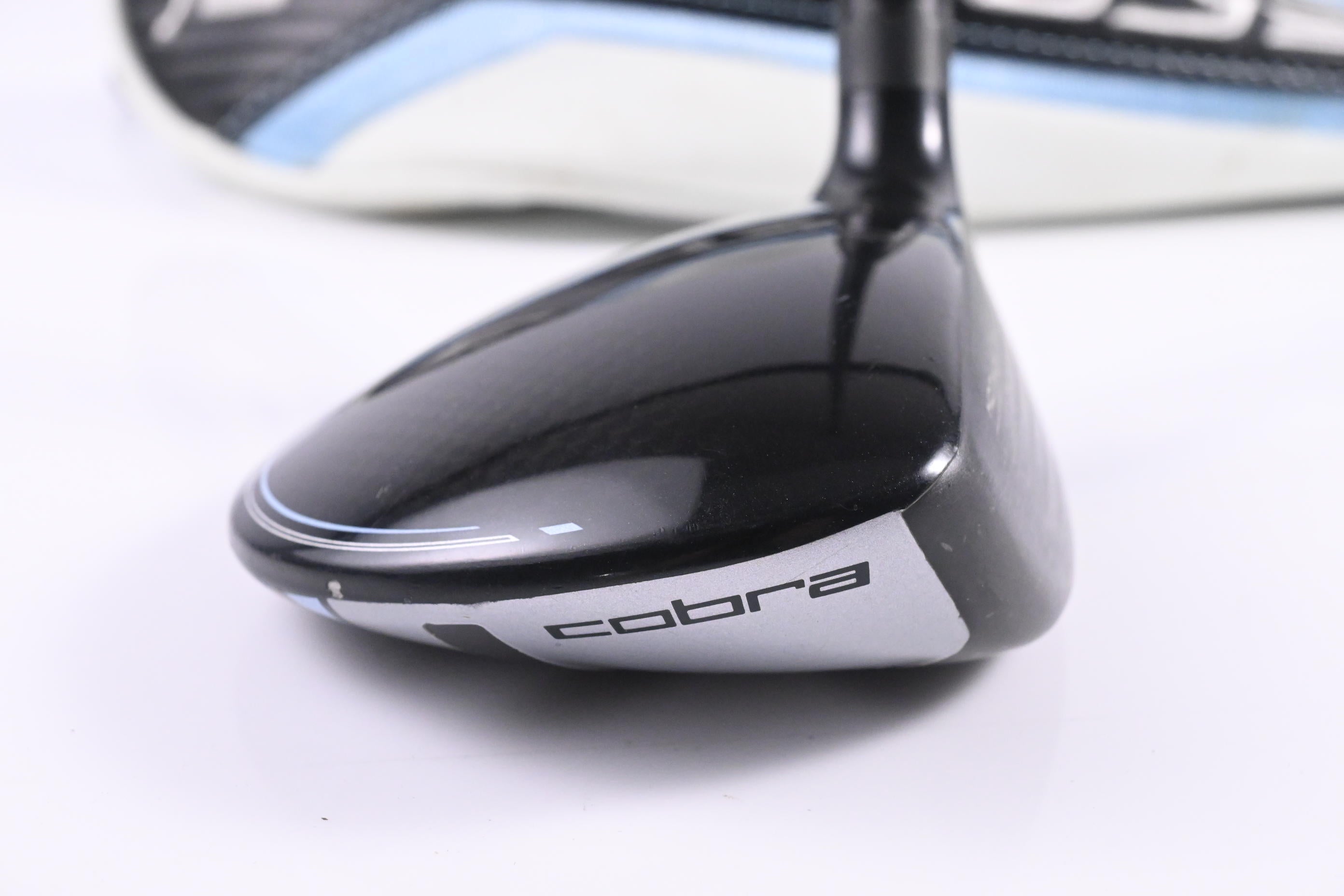 Ladies Cobra Aerojet Max #5 Wood / 21.5 Degree / Ladies Flex Helium Black 4