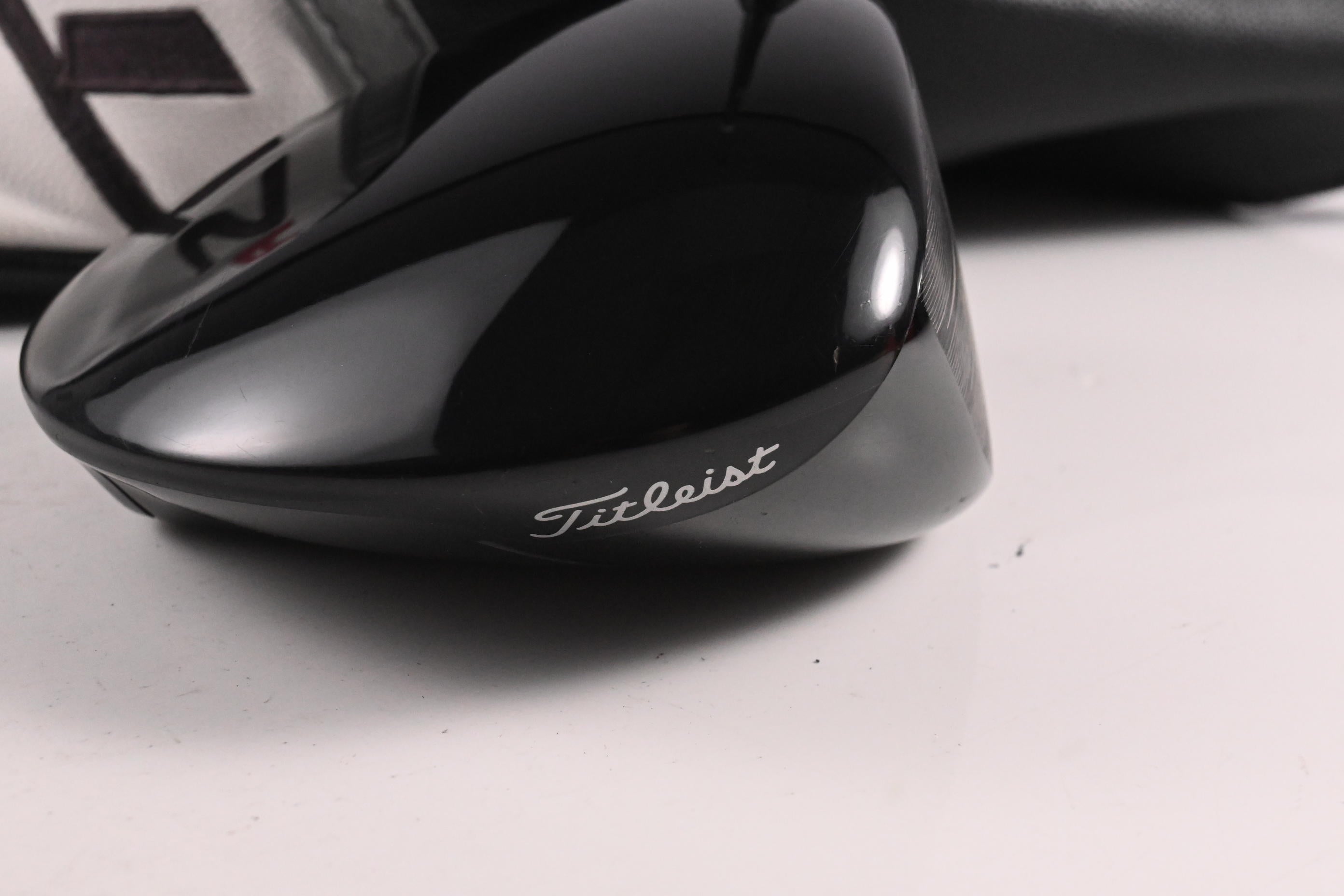 Titleist TSR2 Driver / 11 Degree / Regular Flex Tensei AV Blue 55 Shaft