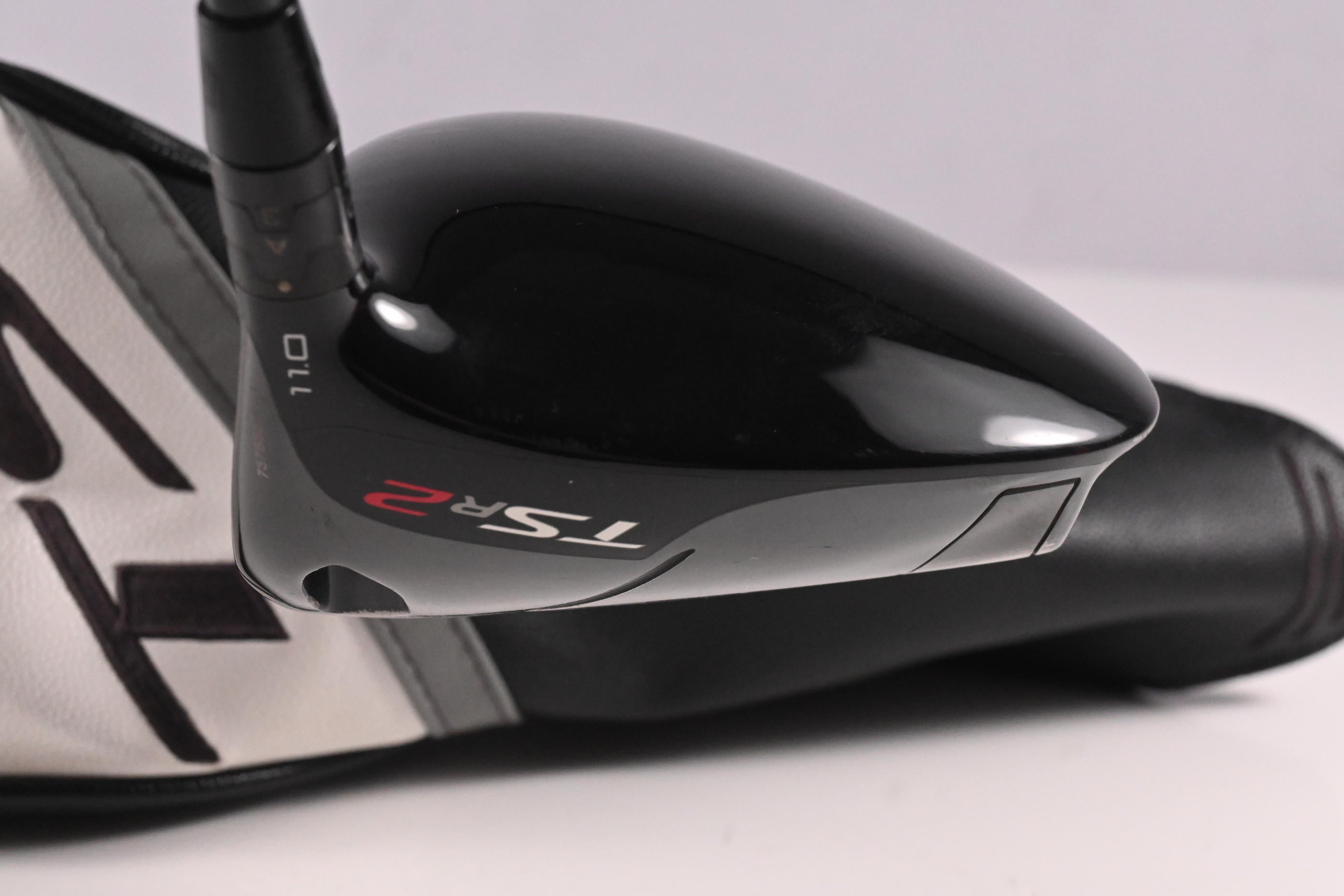 Titleist TSR2 Driver / 11 Degree / Regular Flex Tensei AV Blue 55 Shaft