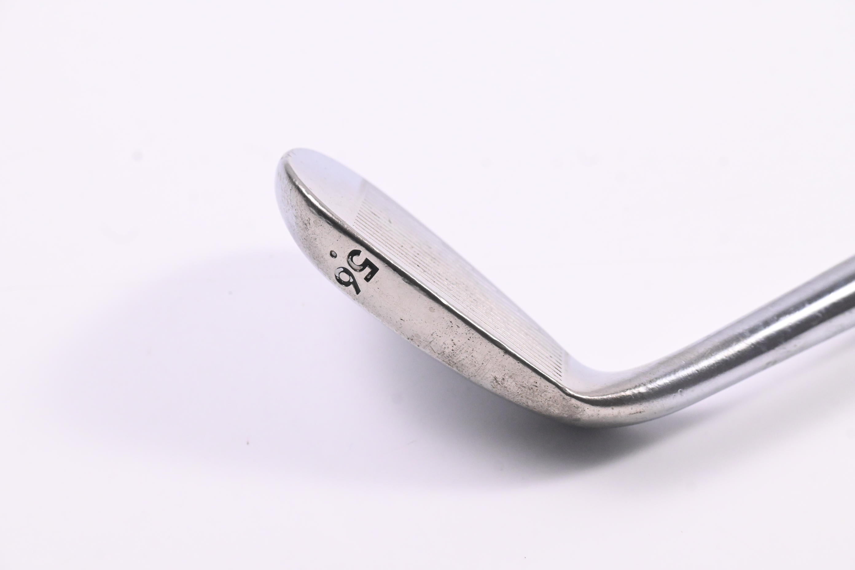 Cleveland 588 RTX 2.0 Sand Wedge / 56 Degree / Wedge Flex Dynamic Gold Shaft