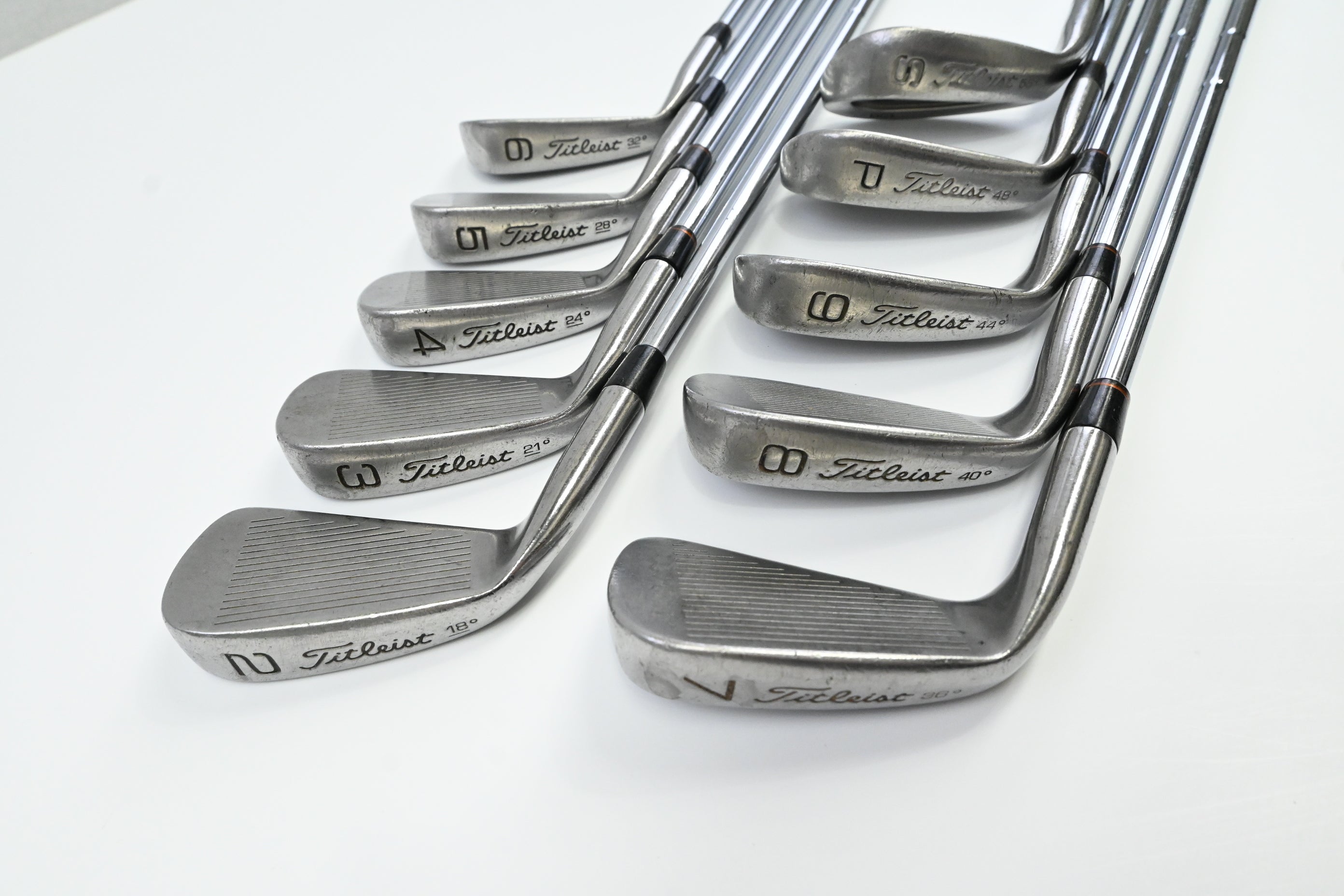 Titleist DCI Black Irons / 2-PW+SW / Regular Flex Titleist MS-209 Shafts