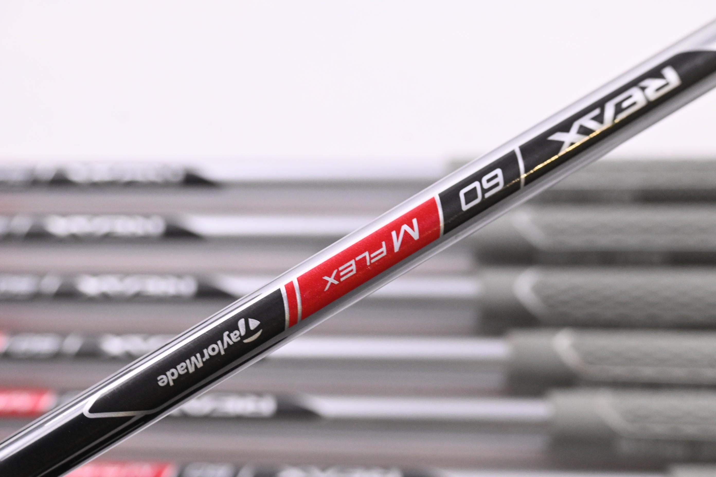 Taylormade Aeroburner Irons / 5-PW-SW / Regular Flex Reax 60 Shaft