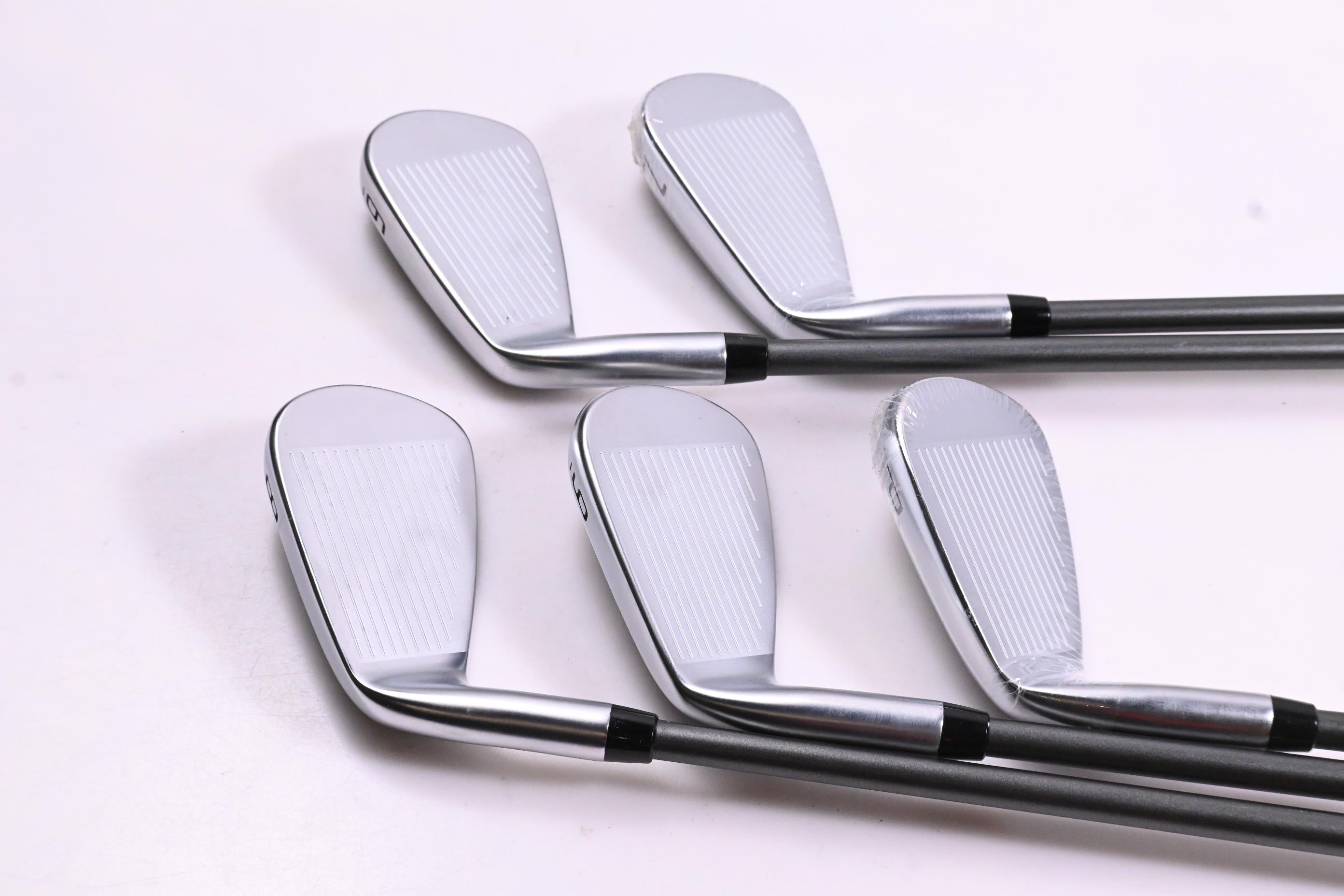 XXIO X 2024 Irons / 6-PW / Regular Flex Miyazaki AX-III 57 Shafts