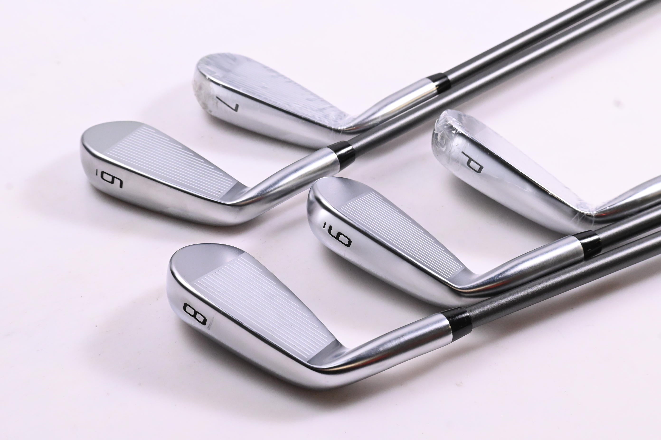 XXIO X 2024 Irons / 6-PW / Regular Flex Miyazaki AX-III 57 Shafts