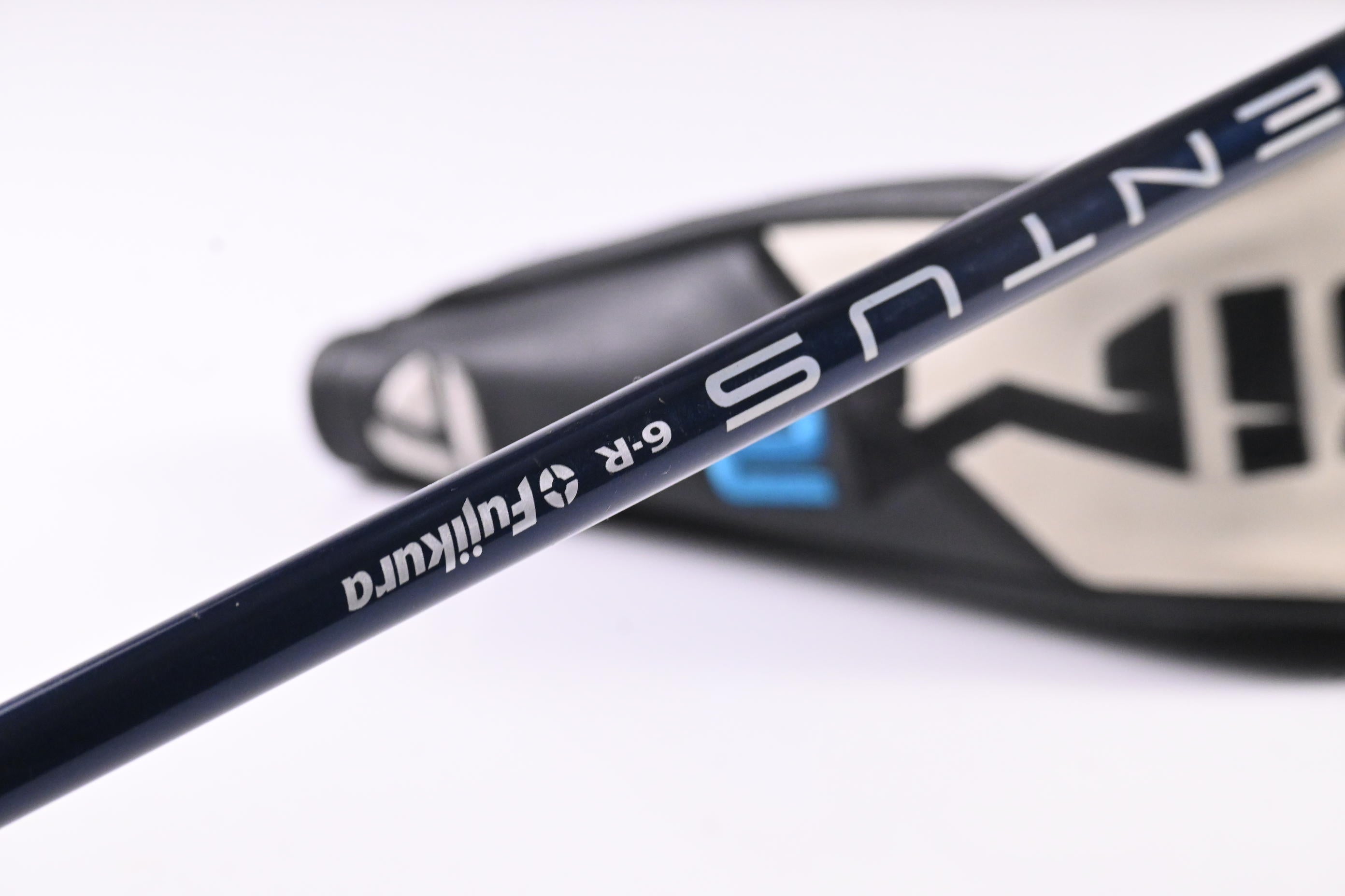 Taylormade SIM2 Max #4 Hybrid / 22 Degree / Regular Flex Ventus Blue 6 Shaft