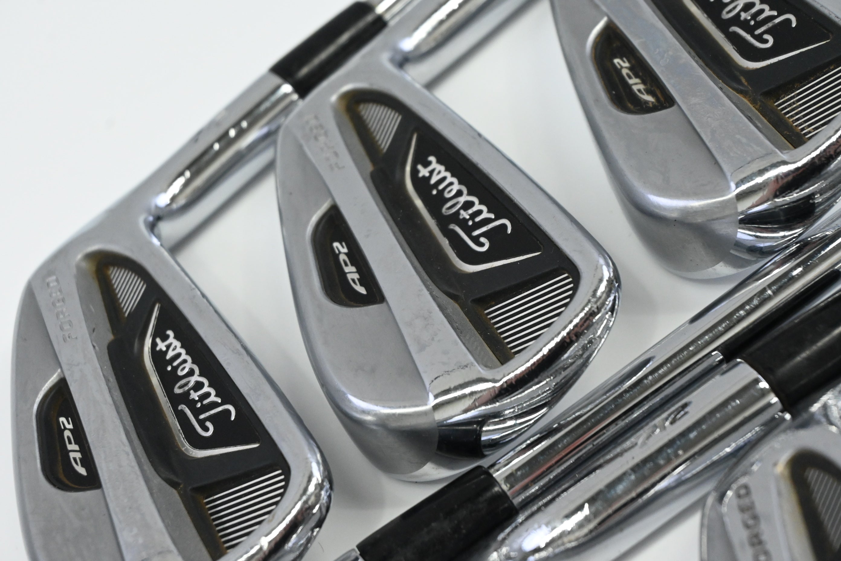 Titleist 712 AP2 Irons / 4-PW / Stiff Flex Dynamic Gold S300 Shafts