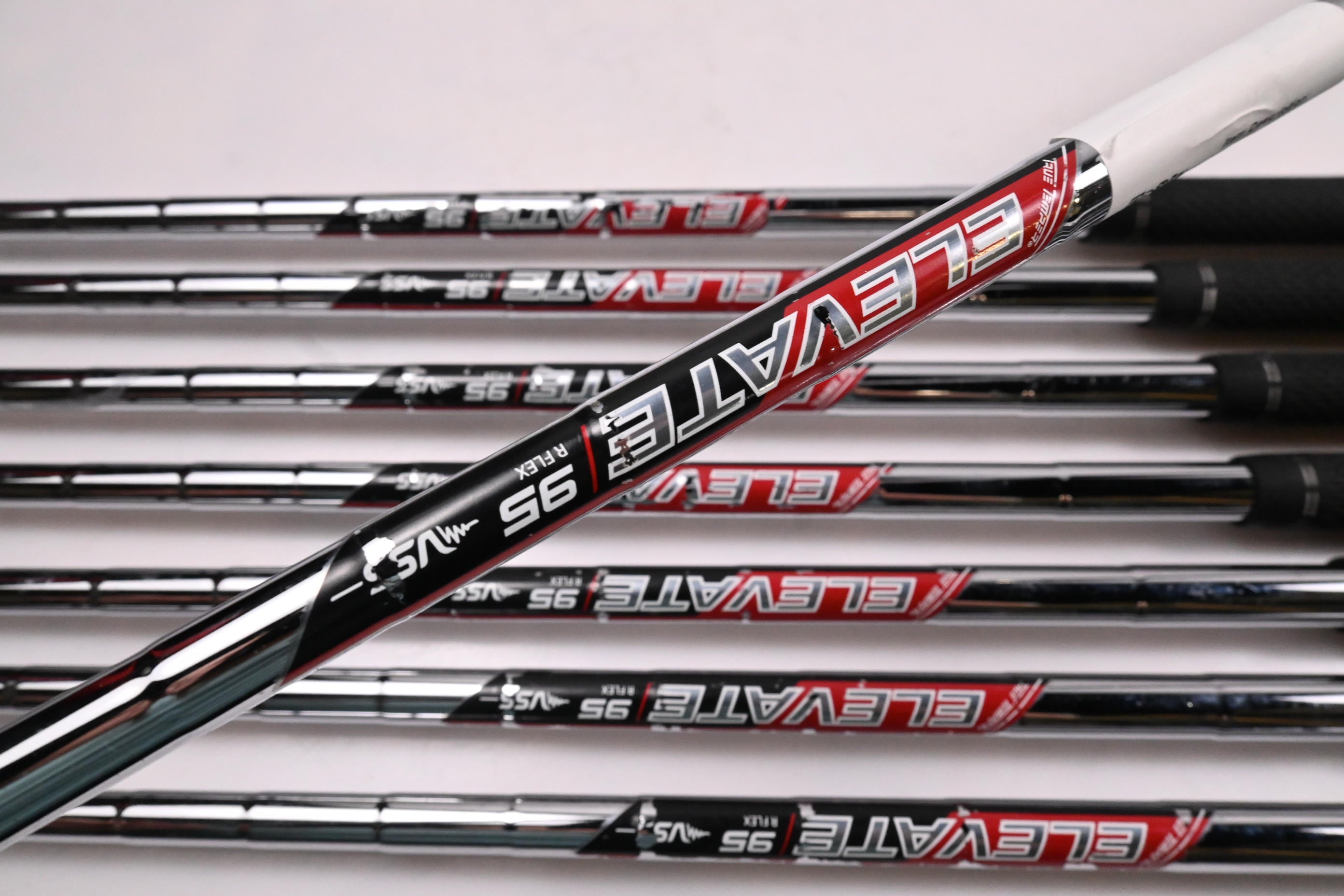 Callaway Mavrik Irons / 5-PW+AW+SW / Regular Flex Elevate 95 VSS Shafts