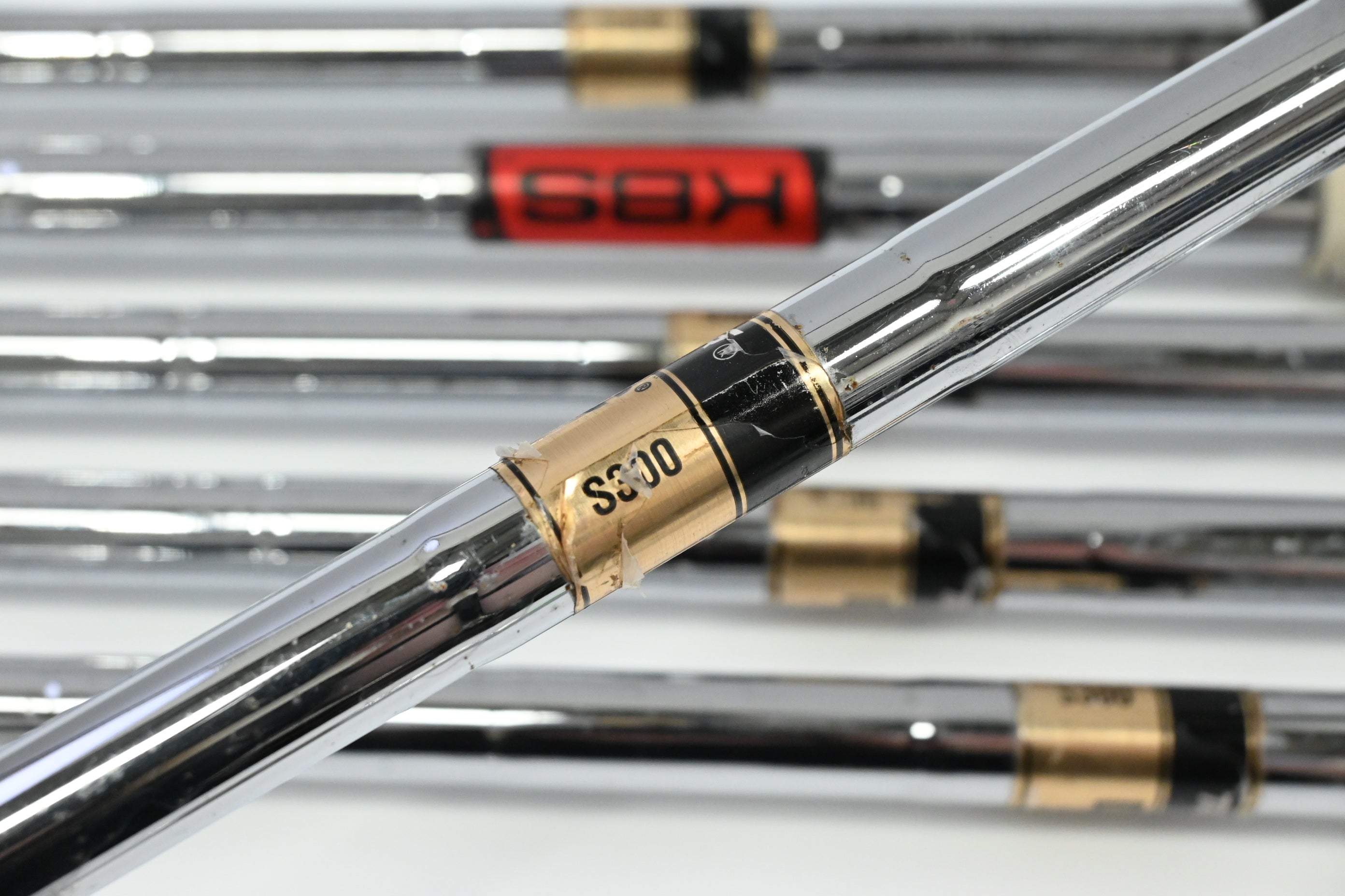 Titleist 712 AP2 Irons / 4-PW / Stiff Flex Dynamic Gold S300 Shafts