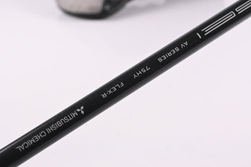 PXG 0317 X Gen4 #2 Hybrid / 17 Degree / Regular Flex Tensei AV RAW Blue 75 Shaft