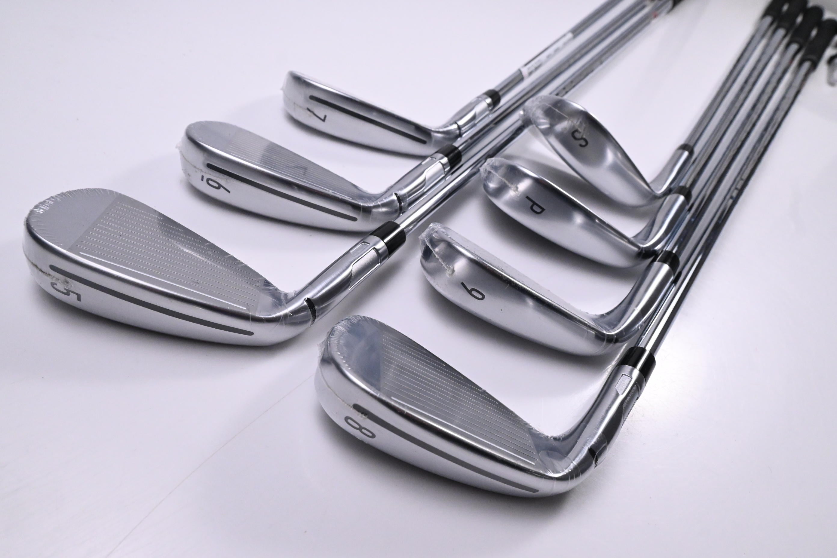 Taylormade Qi Max Irons / 5-PW+SW / Stiff Flex KBS MAX MT 85 Shafts
