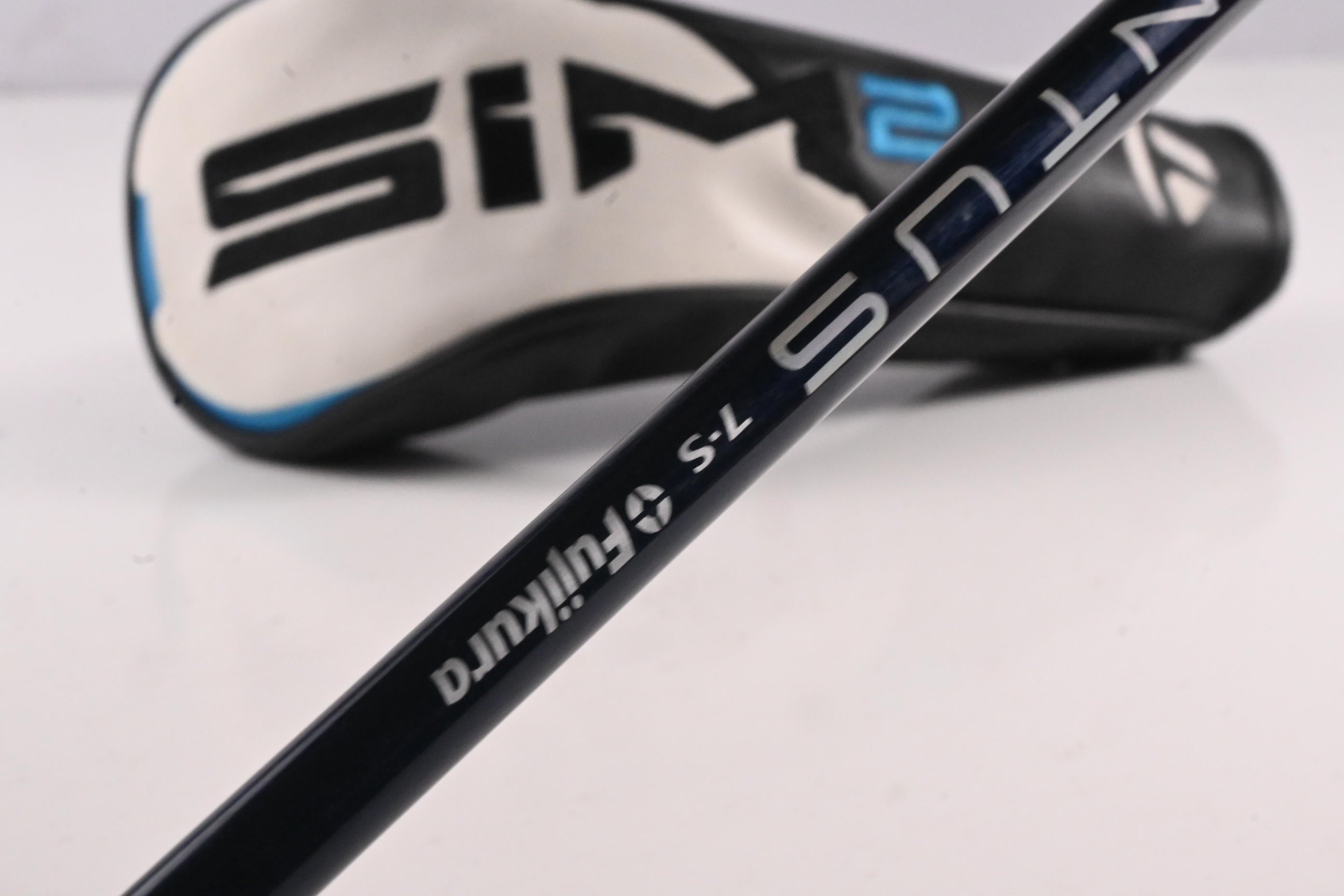Taylormade SIM2 Max #4 Hybrid / 22 Degree / Stiff Flex Ventus Blue 7 Shaft