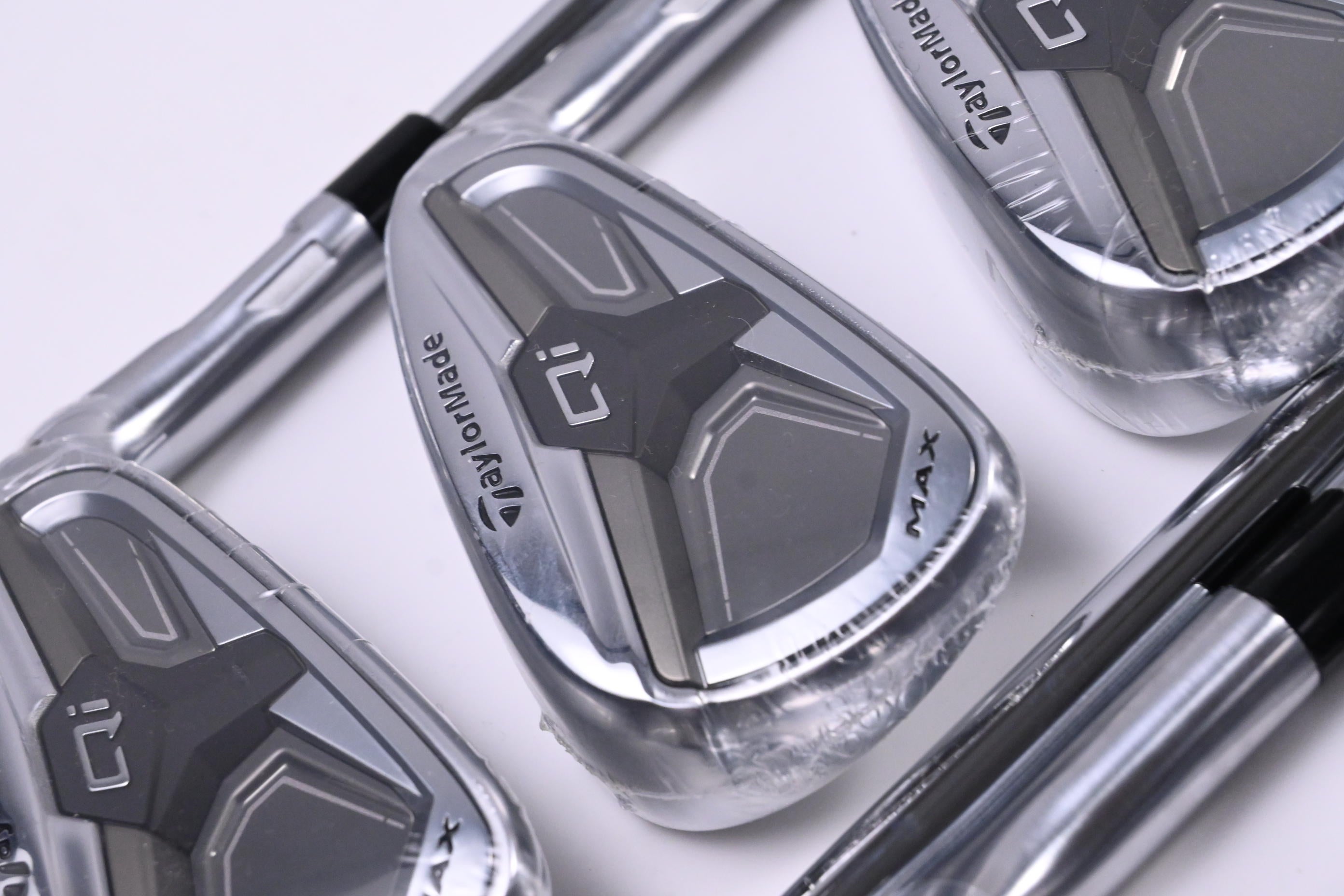 Taylormade Qi Max Irons / 5-PW+SW / Stiff Flex KBS MAX MT 85 Shafts