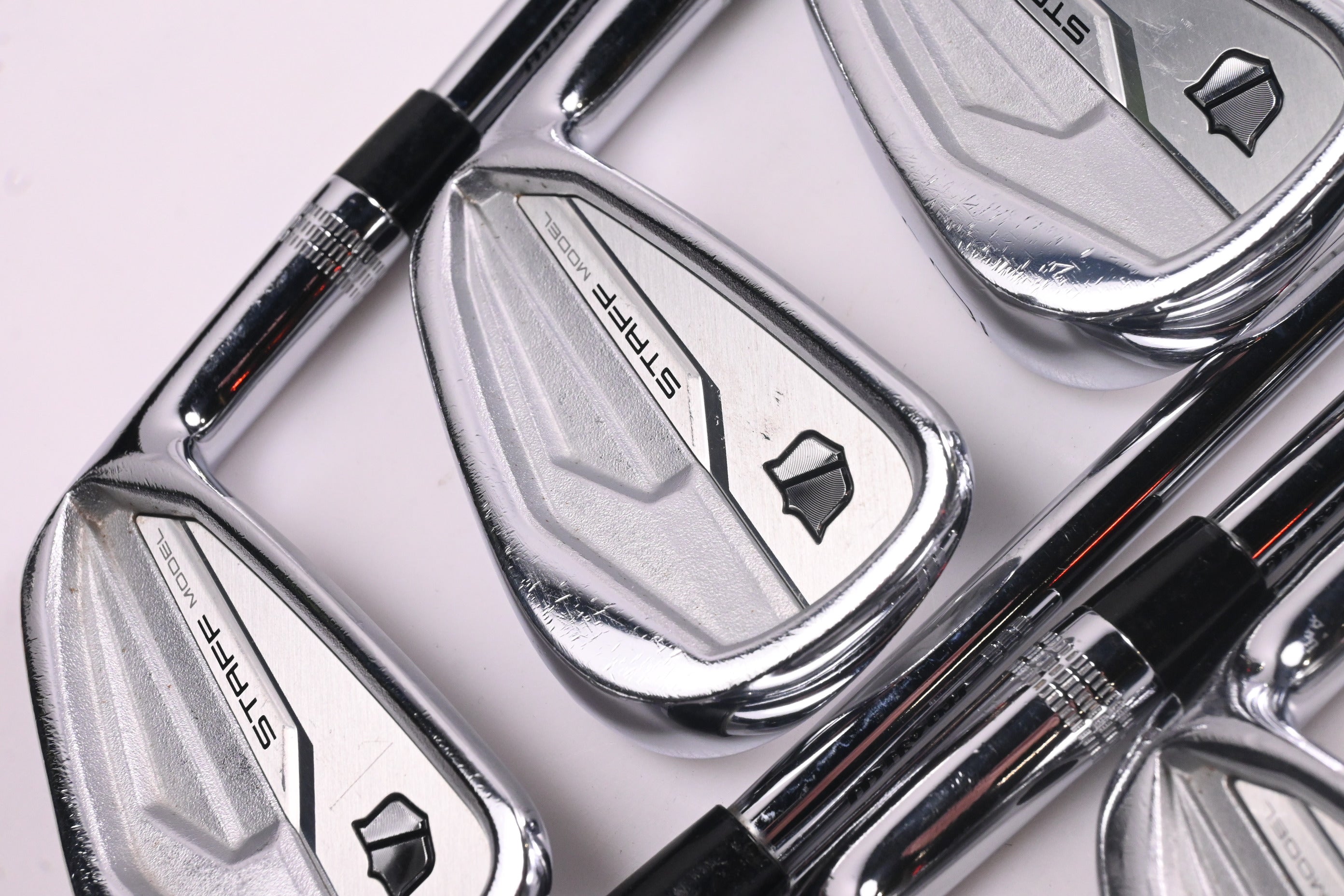 Wilson Staff Model 2024 CB Irons / 4-PW / X-Flex Dynamic Gold Mid 115 X100