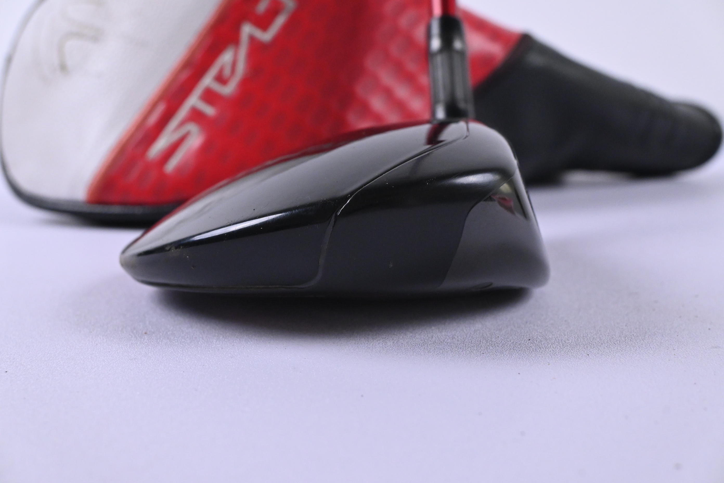 Taylormade Stealth 2 HD #3 Wood / 16 Degree / Regular Flex Speeder NX 50 Shaft