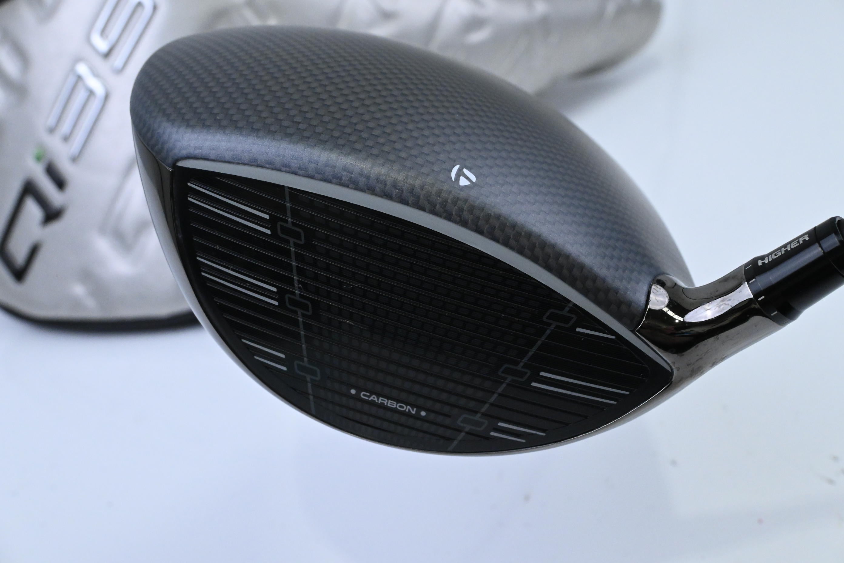 Taylormade Qi35 Driver / 10.5 Degree / Regular Flex Fujikura Ventus Blue 5