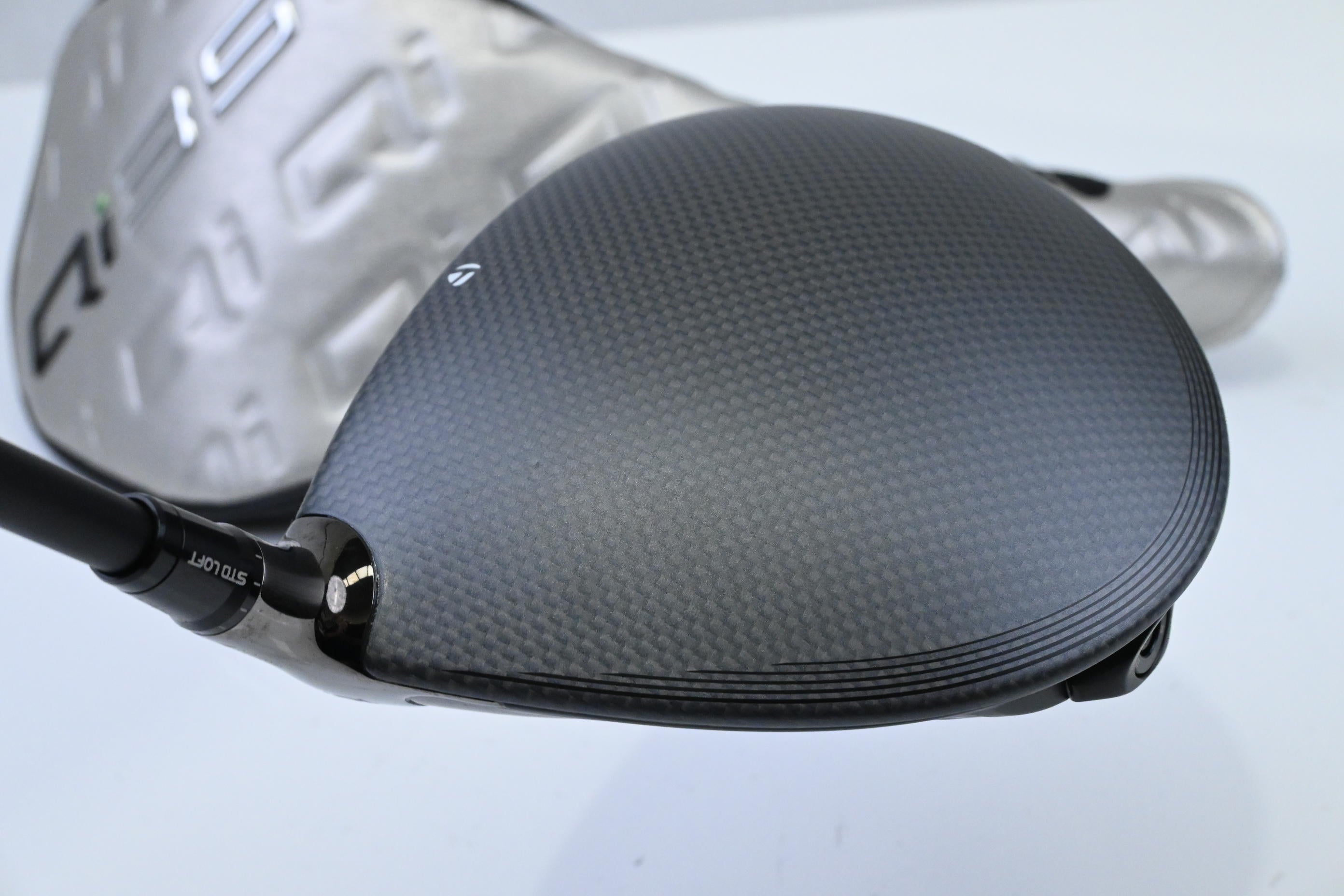 Taylormade Qi35 Driver / 10.5 Degree / Regular Flex Fujikura Ventus Blue 5