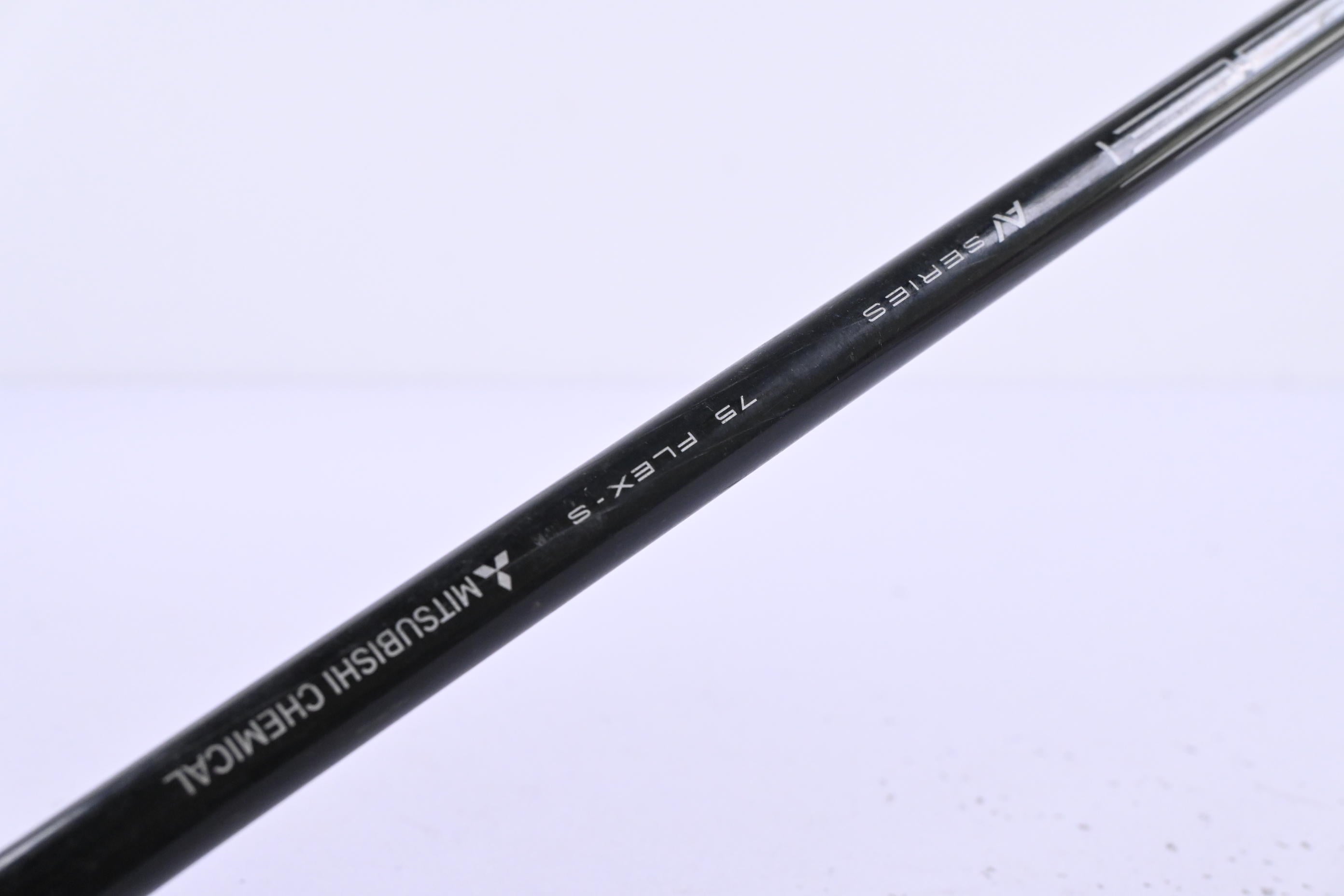 Titleist TSR2 #5 Wood / 18 Degree / Stiff Flex Tensei Av Blue 75 Shaft