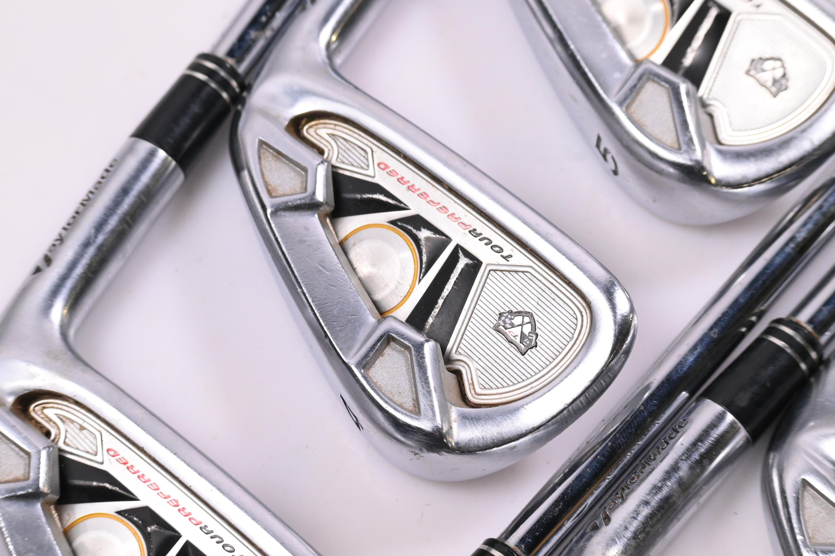 Taylormade Tour Preferred TP 2009 Irons / 3-9i / Regular Flex Project X Shafts