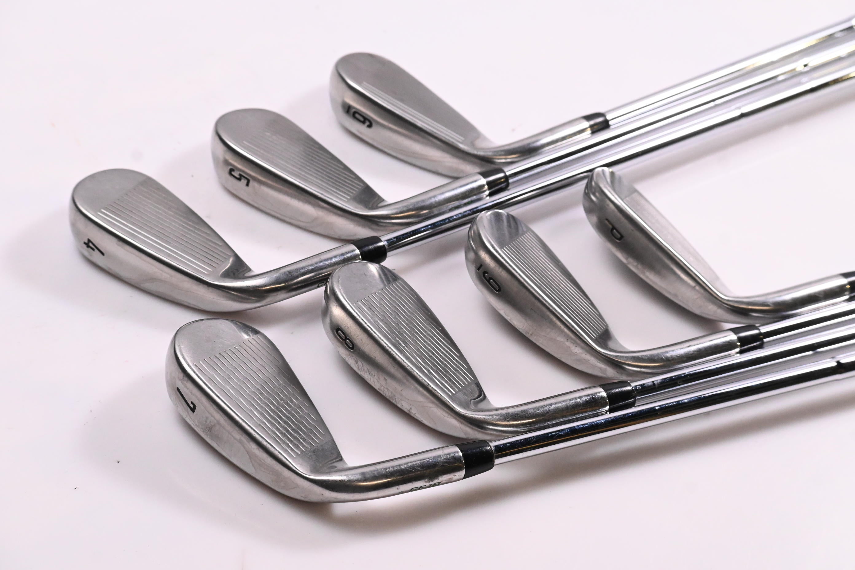 Callaway Rogue Irons / 4-PW / X-Flex Dynamic Gold X100 Shafts