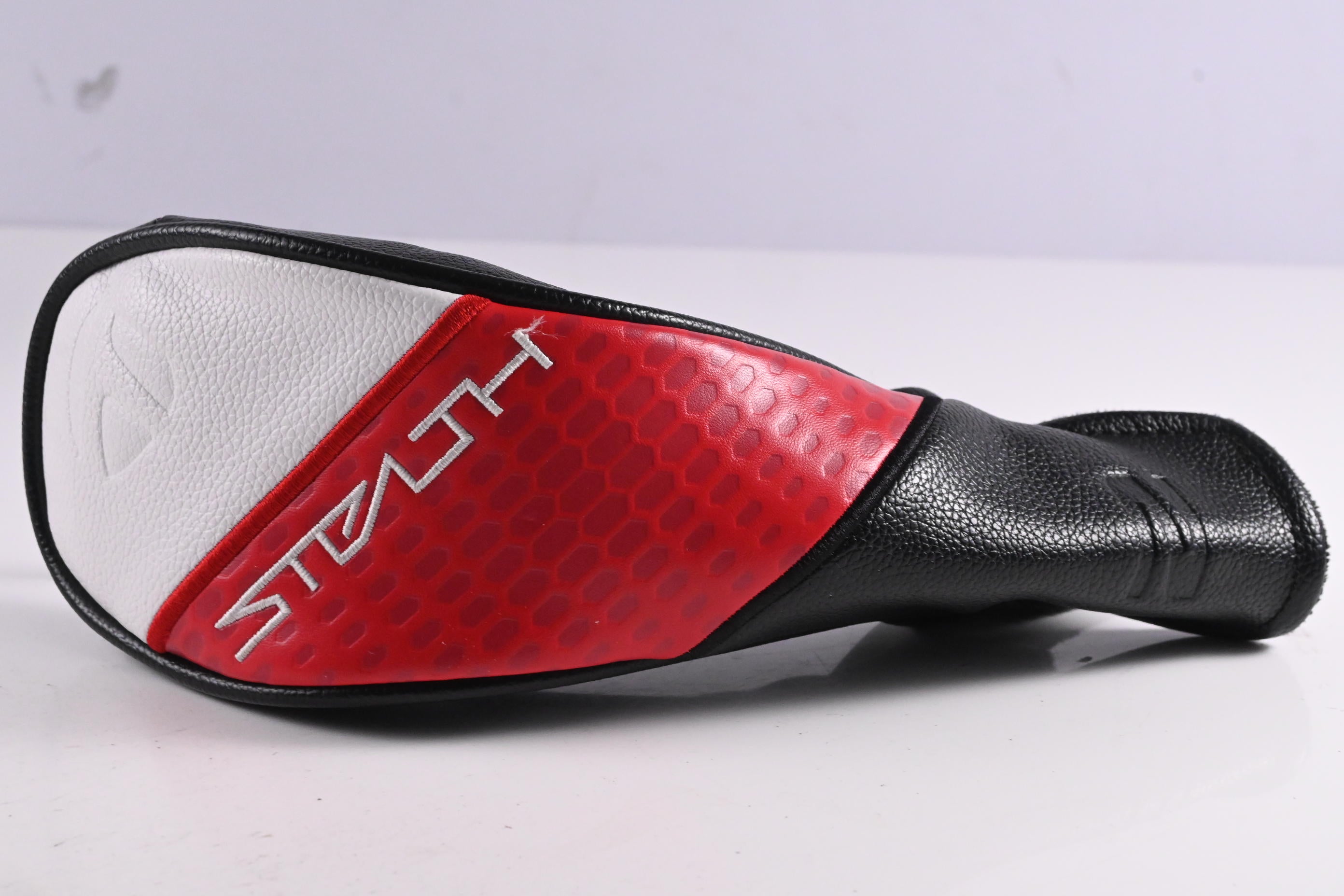 Taylormade Stealth 2 #4 Hybrid / 22 Degree / Regular Flex Fujikura Pro 60 Shaft