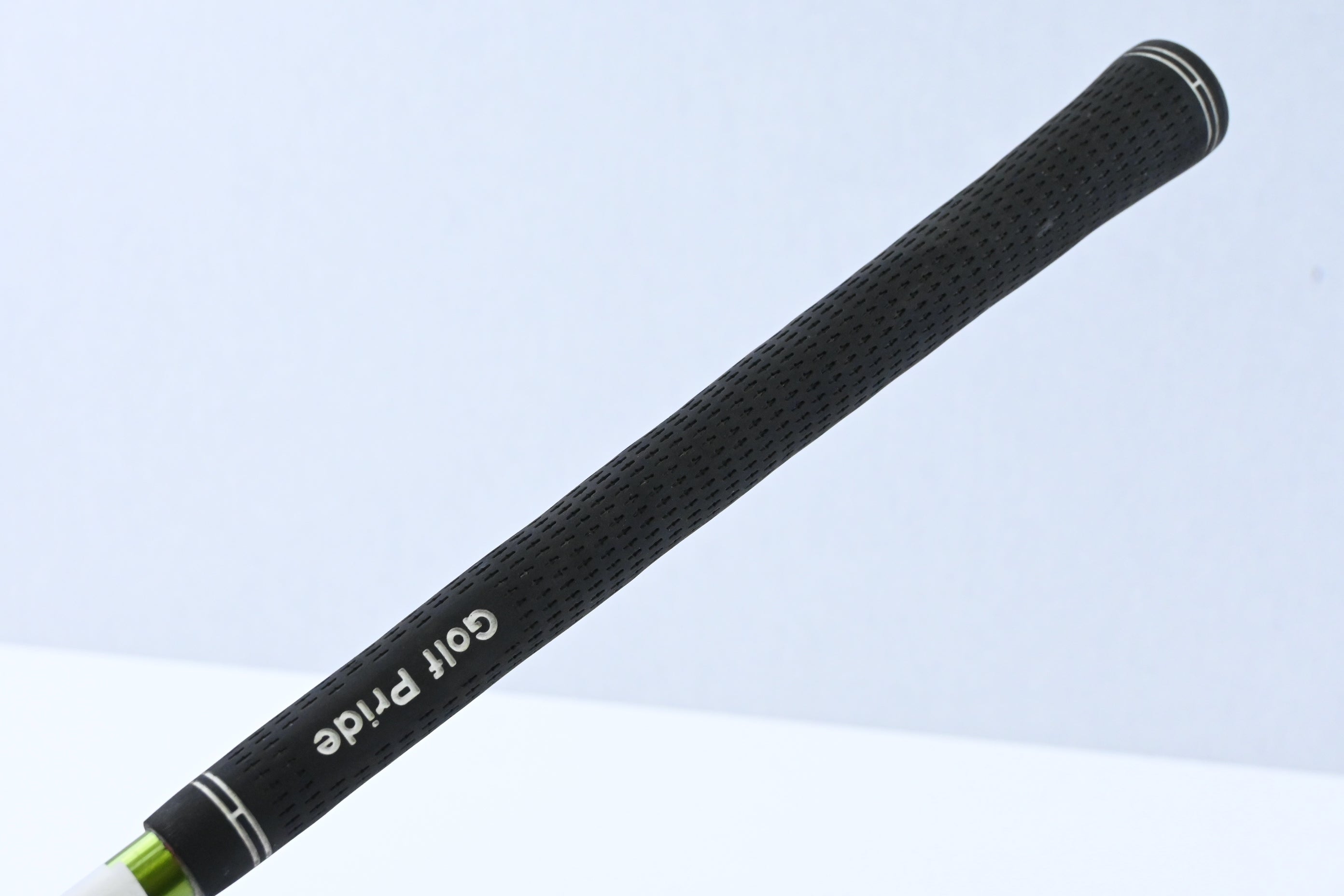 Titleist 906 F2 #3 Wood / 15 Degree / Regular Flex Aldila NV 75 Shaft