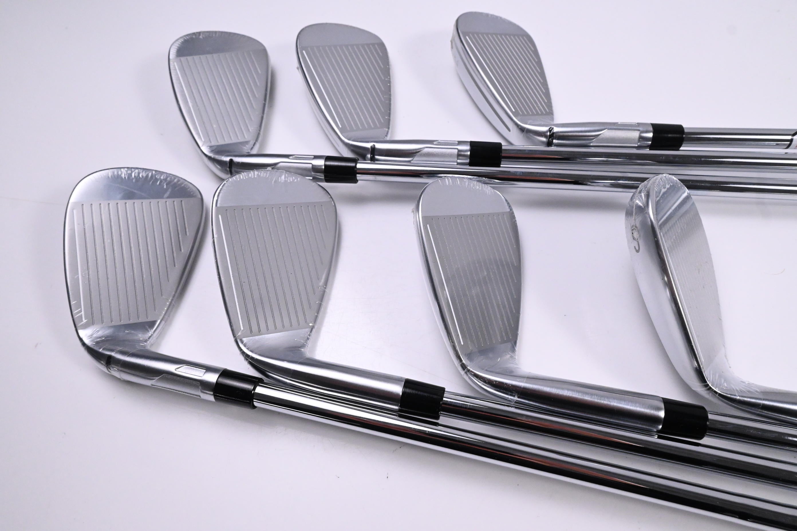 Taylormade Qi Max Irons / 5-PW+SW / Stiff Flex KBS MAX MT 85 Shafts