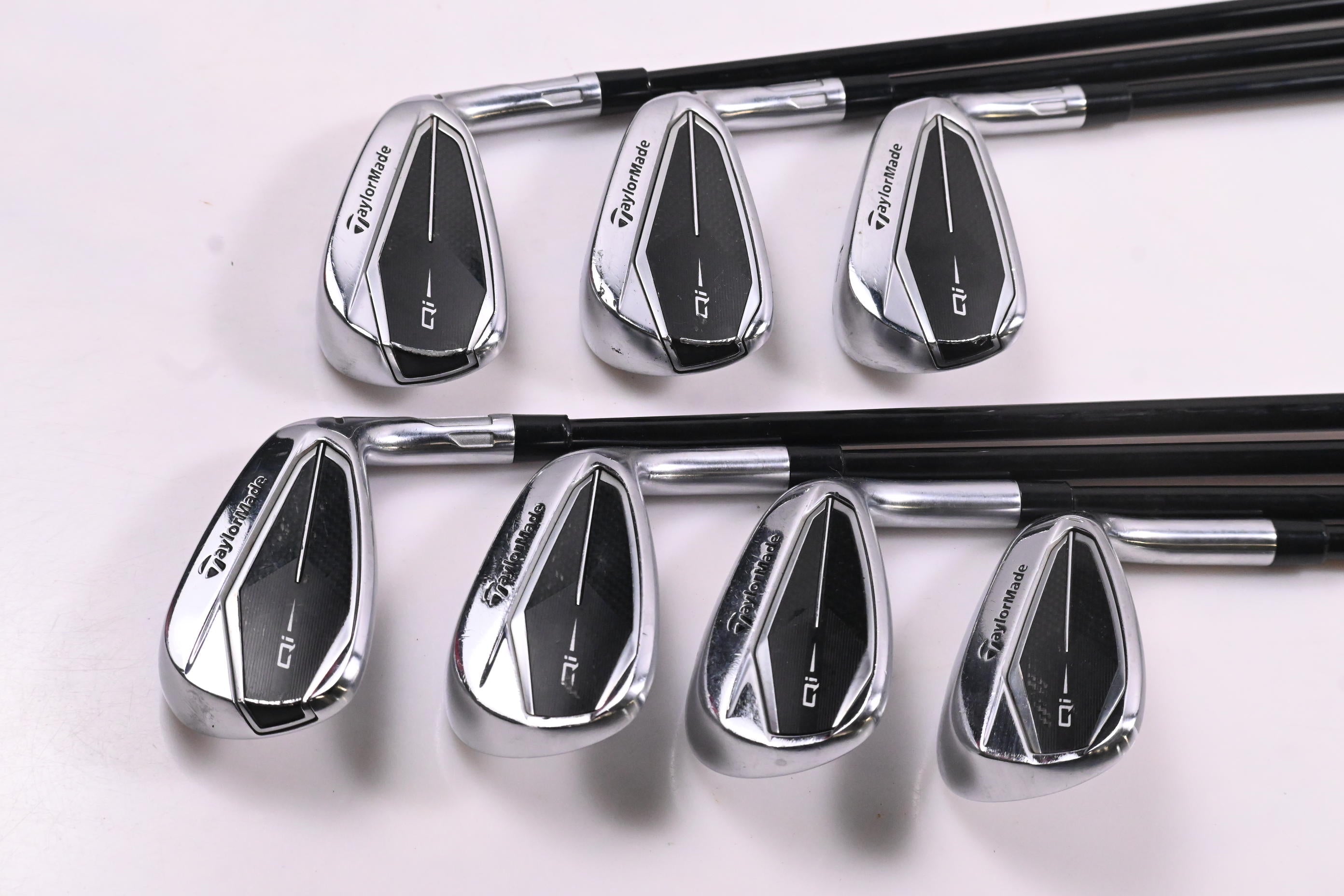 Taylormade Qi Irons / 5-PW+GW / Regular Flex MMT 65 Shaft