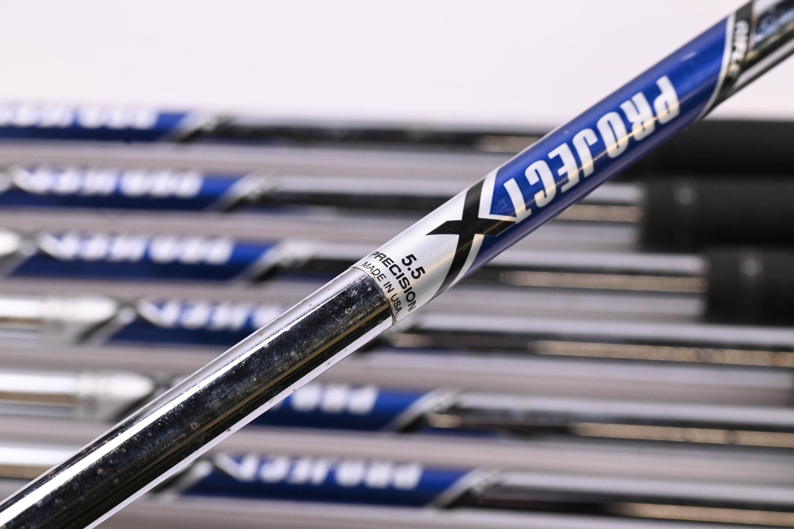 Taylormade Tour Preferred TP 2009 Irons / 3-9i / Regular Flex Project X Shafts