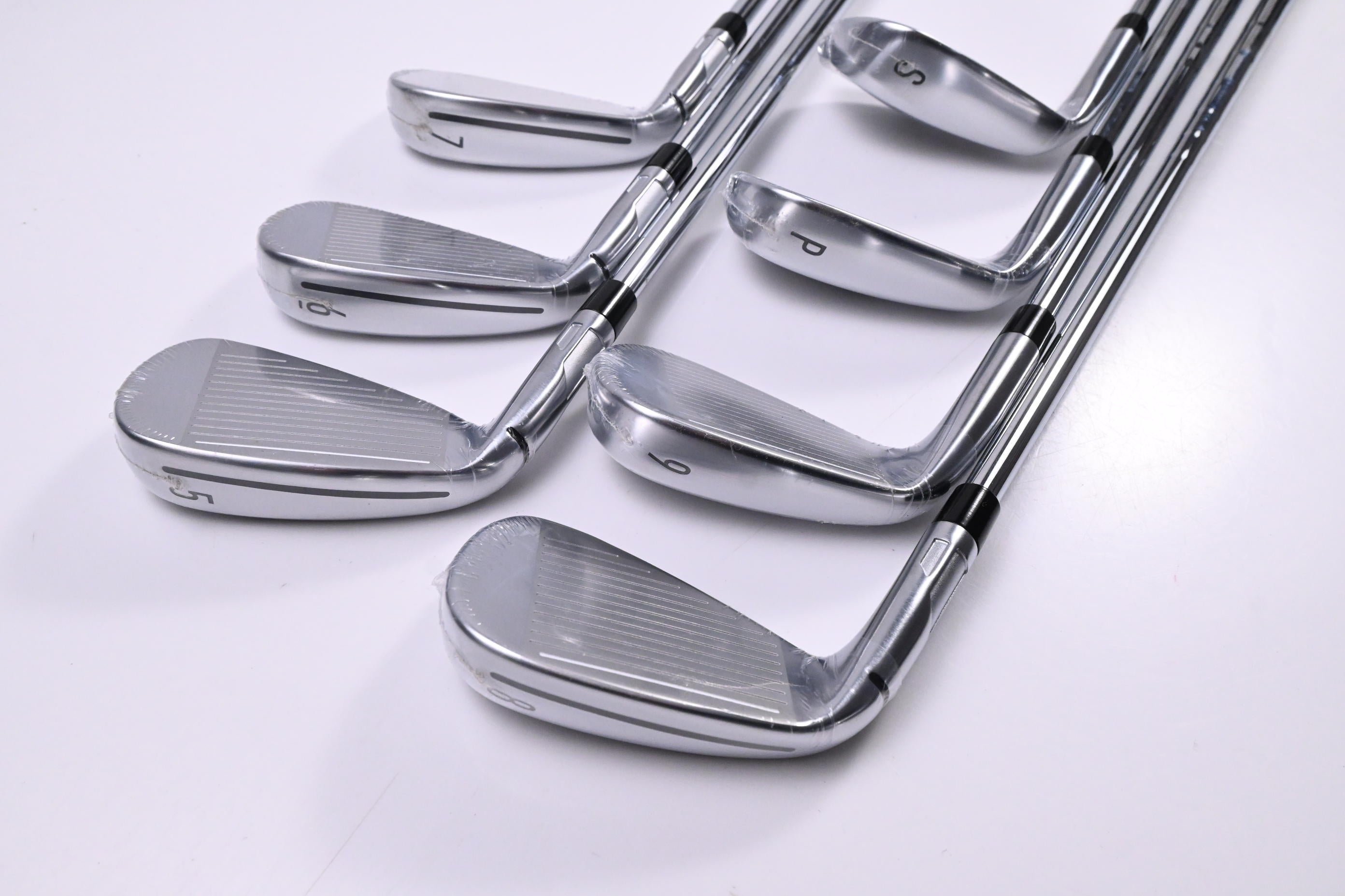Taylormade Qi Max Irons / 5-PW+SW / Stiff Flex KBS MAX MT 85 Shafts