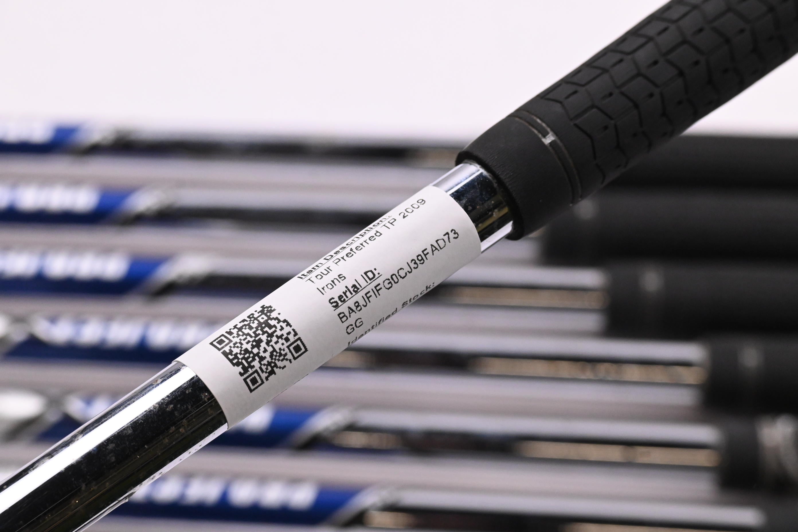 Taylormade Tour Preferred TP 2009 Irons / 3-9i / Regular Flex Project X Shafts