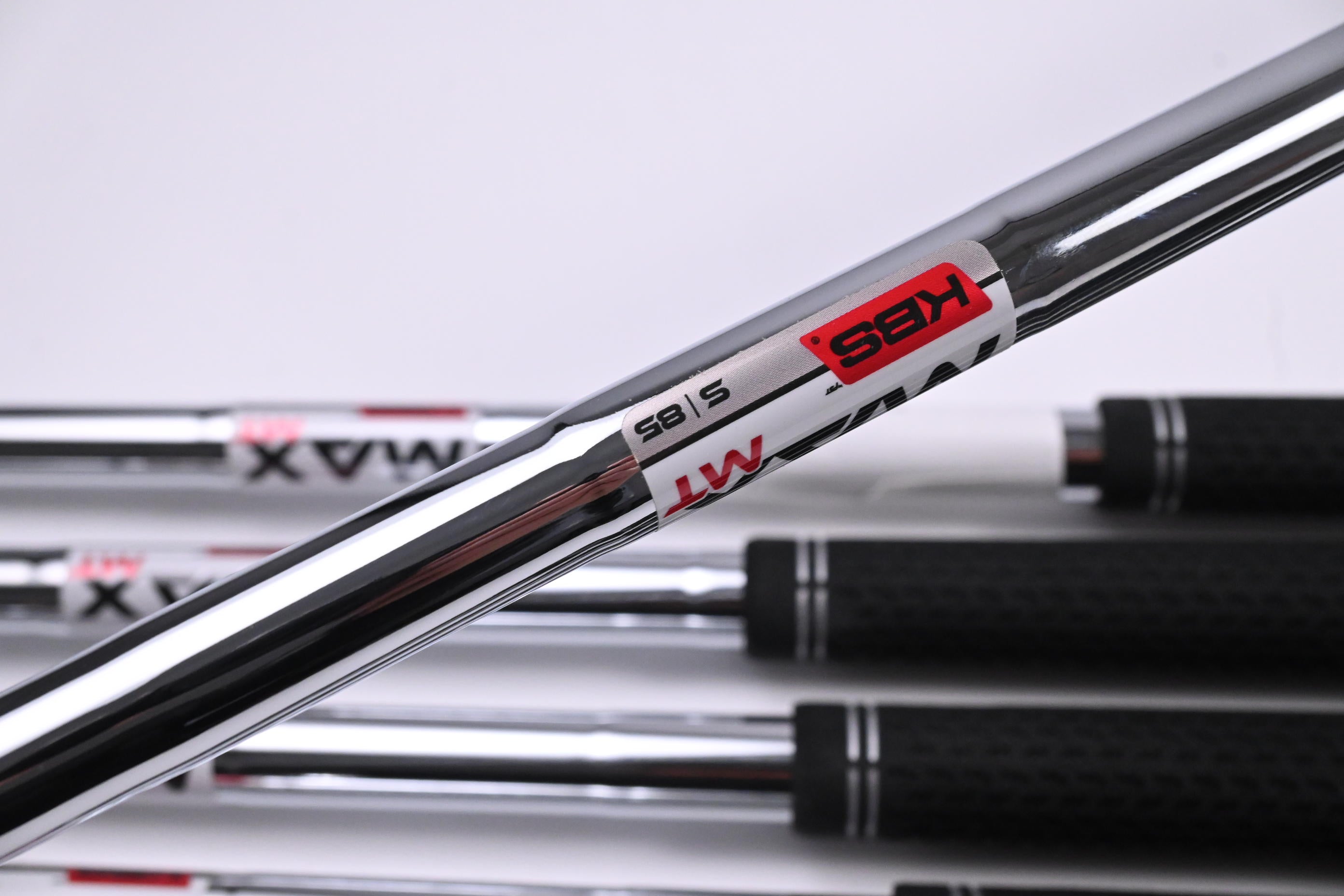 Taylormade Qi Max Irons / 5-PW+SW / Stiff Flex KBS MAX MT 85 Shafts