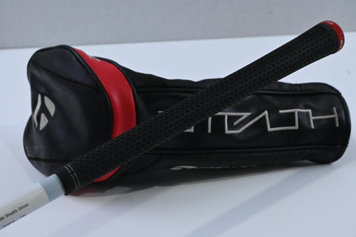 TaylorMade Stealth HD Driver / 10.5 Degree / Regular Flex Fujikura Air Speeder 45